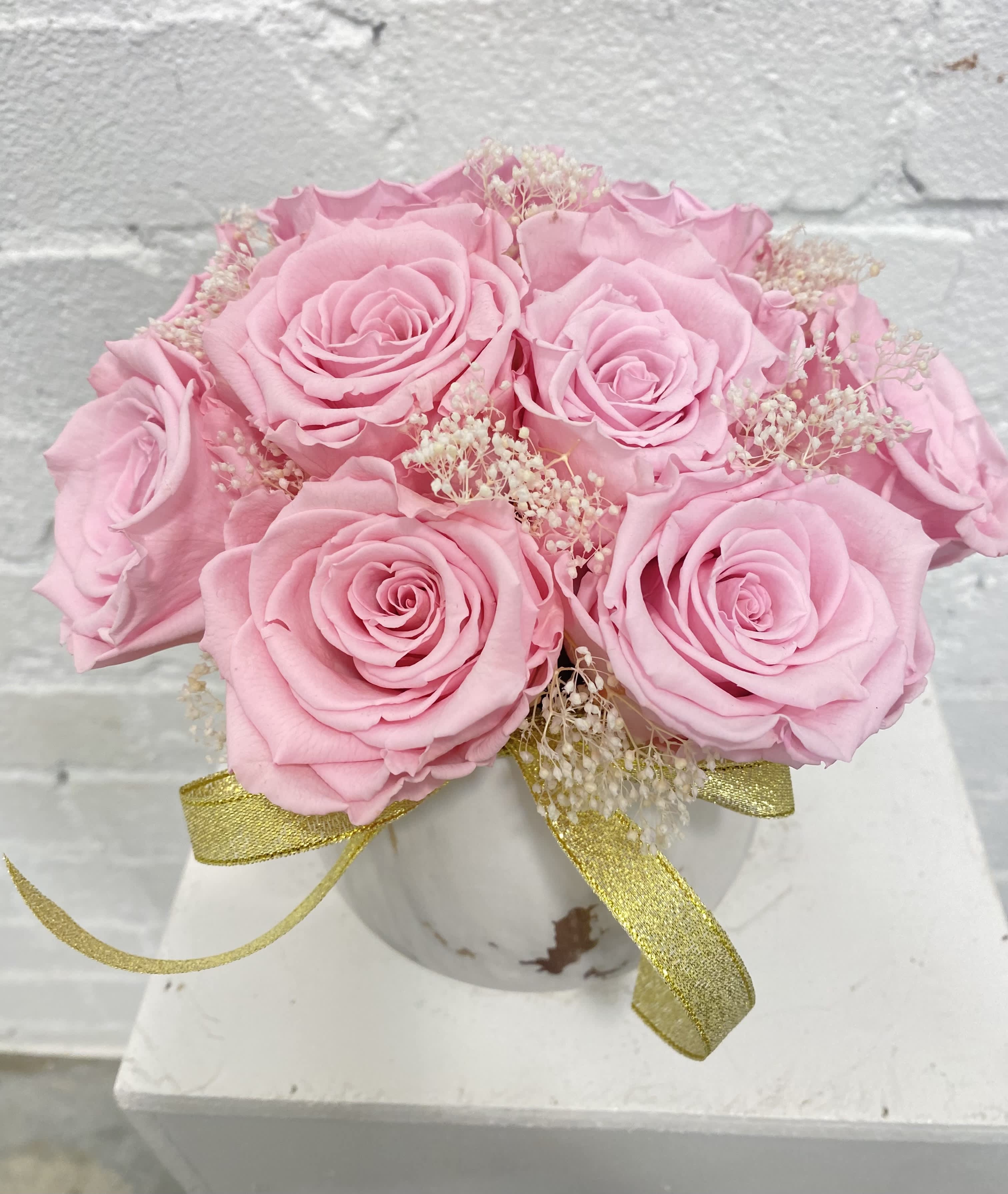 Dozen long lasting roses - 12 light pink preserved roses in an elegant ceramic vase. These natural roses will last for more than 2 years!!
