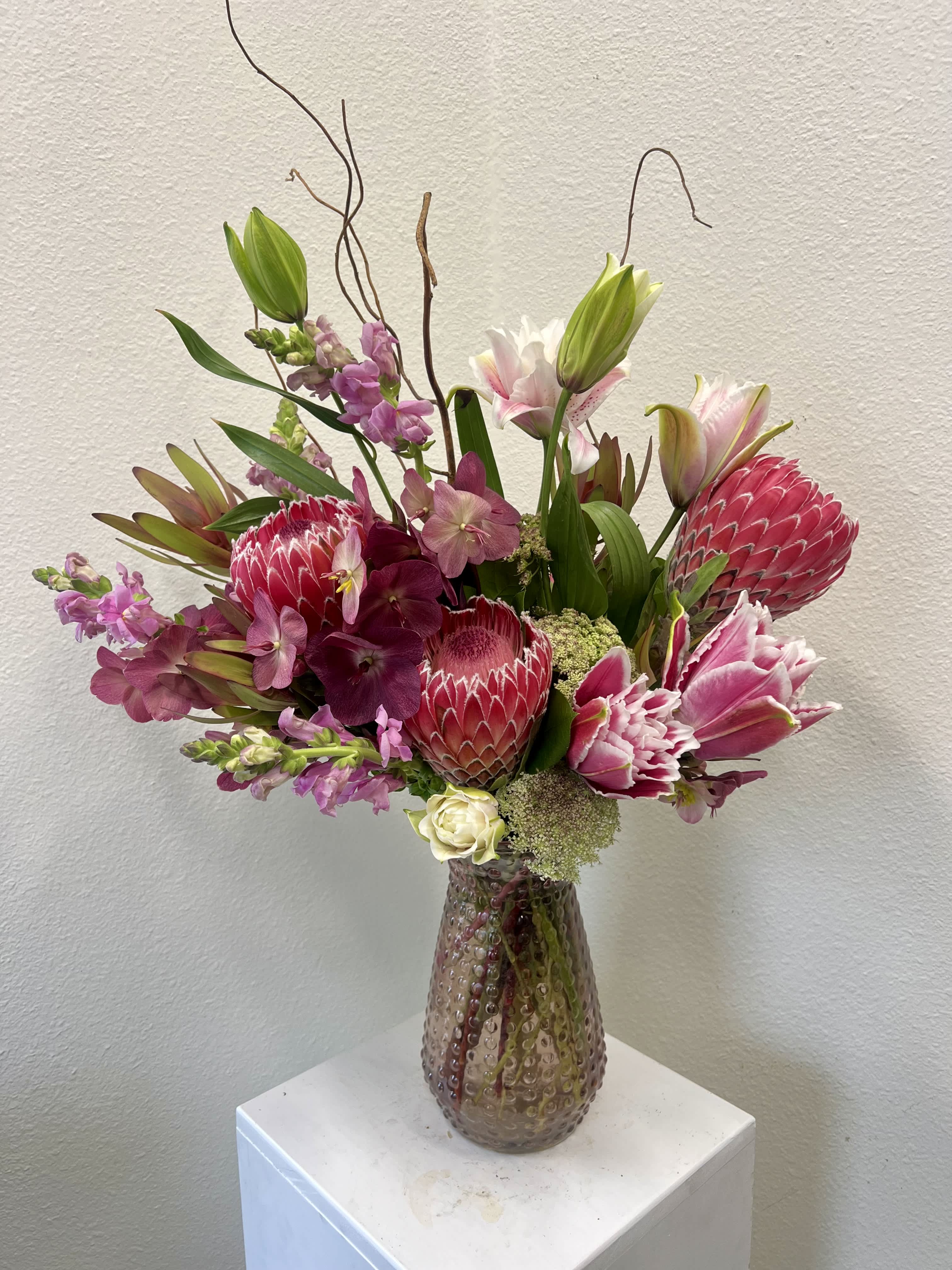 Queens Crown - Gorgeous Protea, Orchids and Lilies