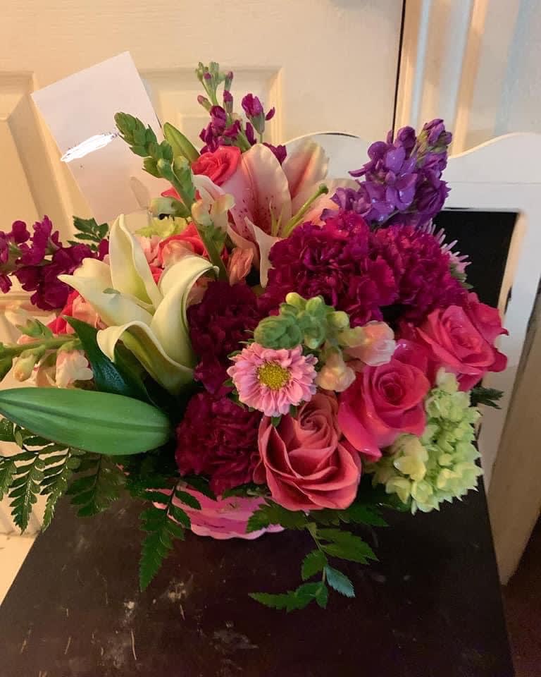 Beauty Queen - A Custom Design by Wonderland Flowers - Beautifully arranged mixed array of fresh flowers show a lot of love. This colorful design has roses, lilies, poms, stock and fillers for days! 
