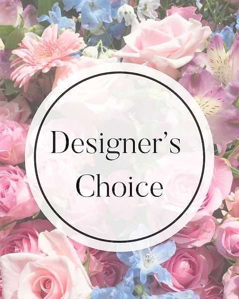 Designer's Choice w/ Glass Vase Centerpiece - Variety of Beautiful fresh flowers