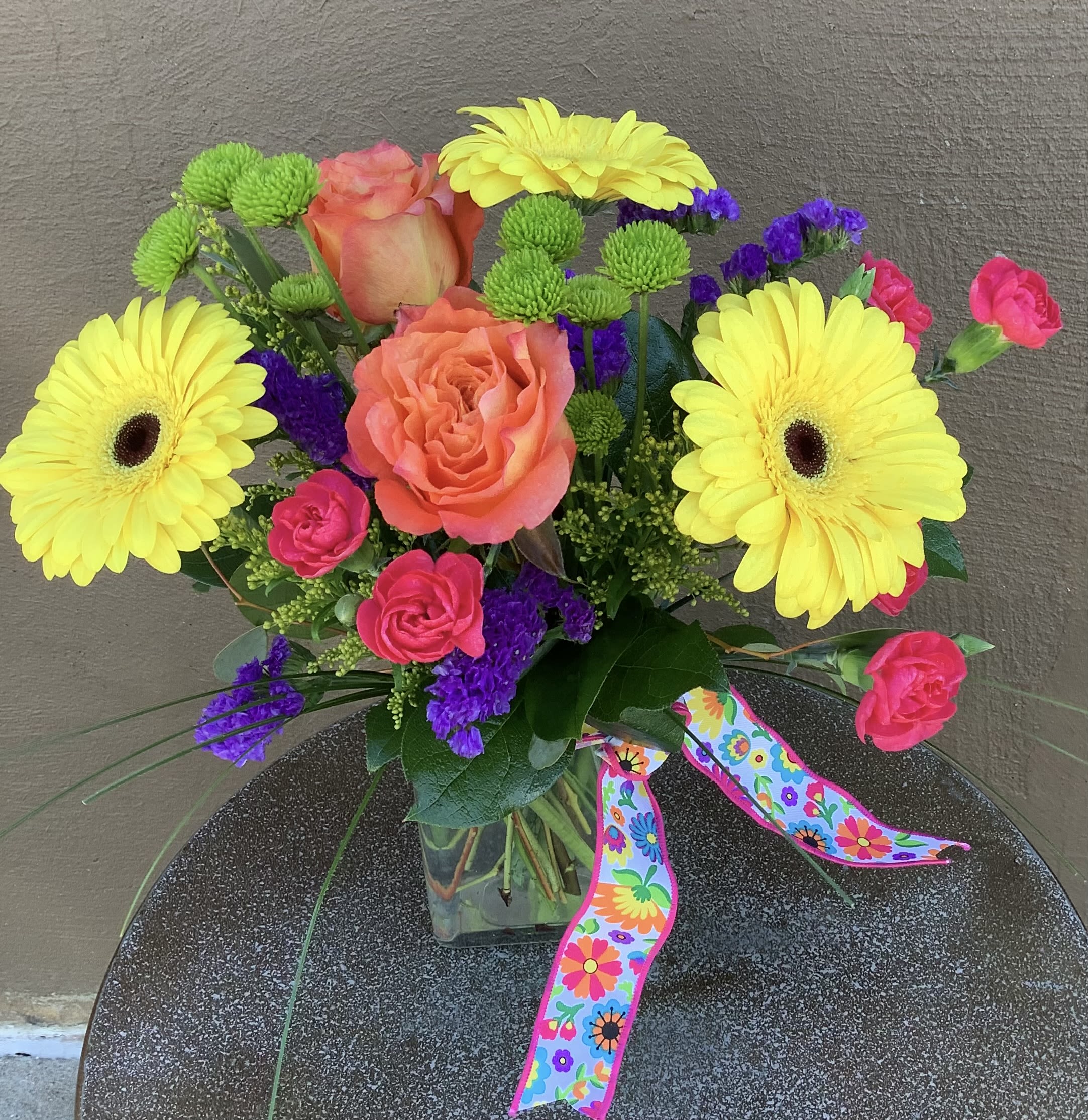 Happy in a vase - This makes a bright cheery colors are sure to bring a smile to anyone’s face