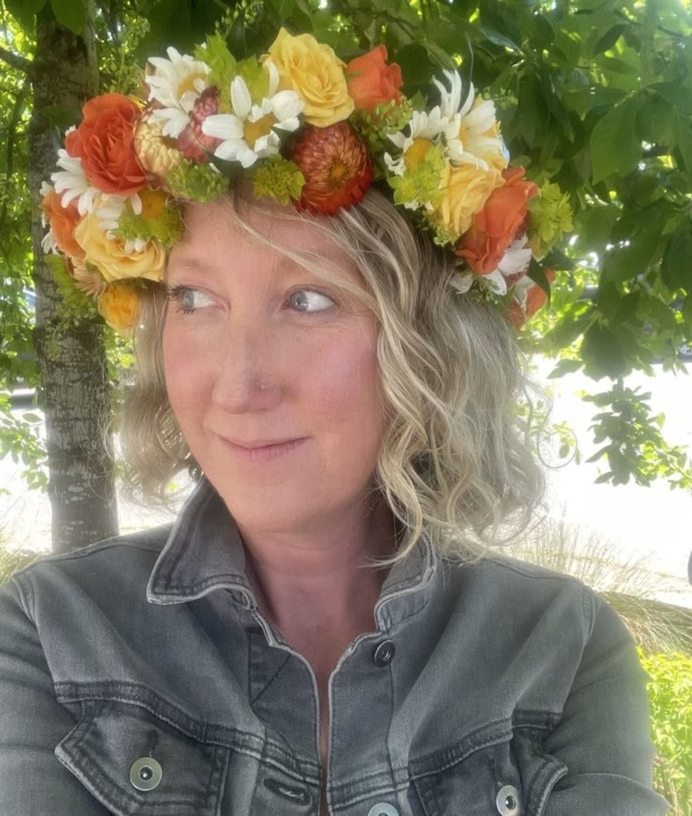 FLOWER CROWN DESIGN WORKSHOP: Craft Your Own Floral Masterpiece Saturday
