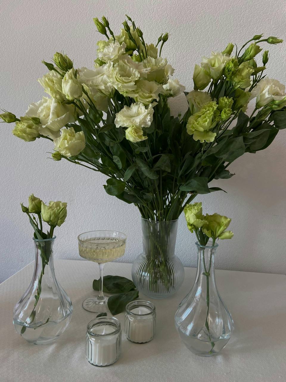 ​White Whisper – Green & White Lisianthus