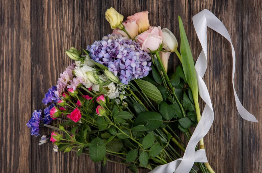 Best Flowers Symbolizing Regret and Apology