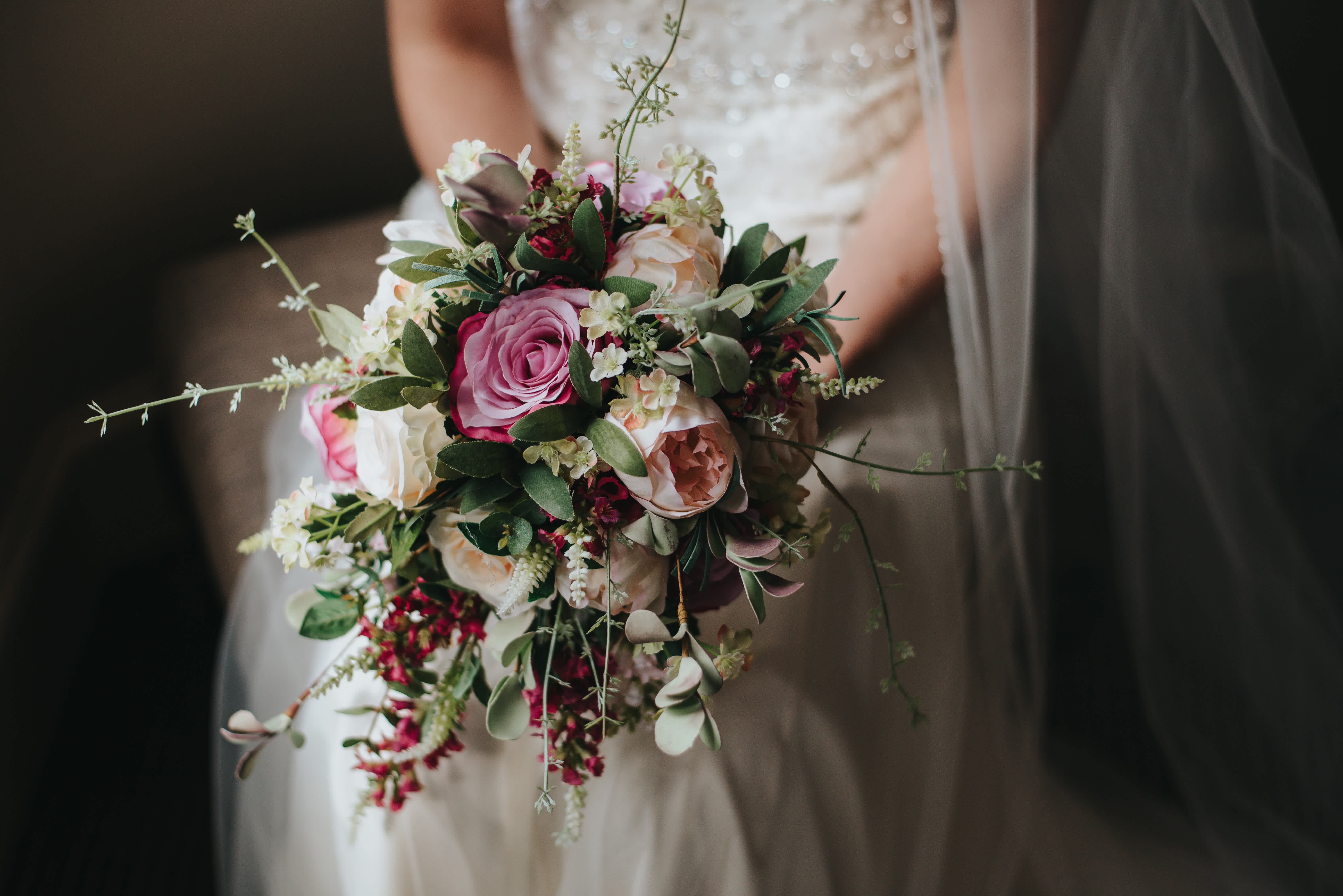 What Are the Different Types of Wedding Flowers?