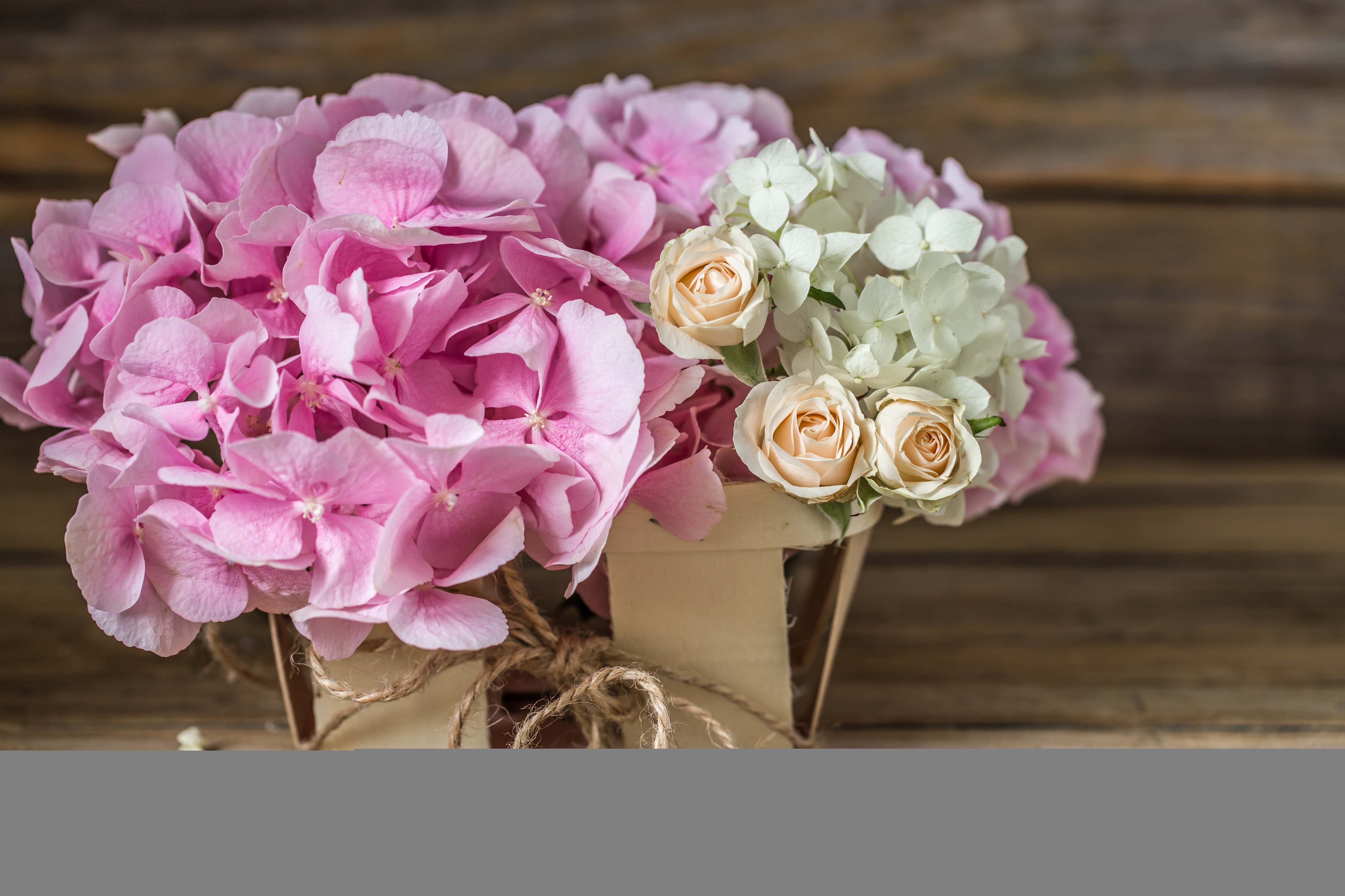 How to Make a Hydrangea Flower Arrangement