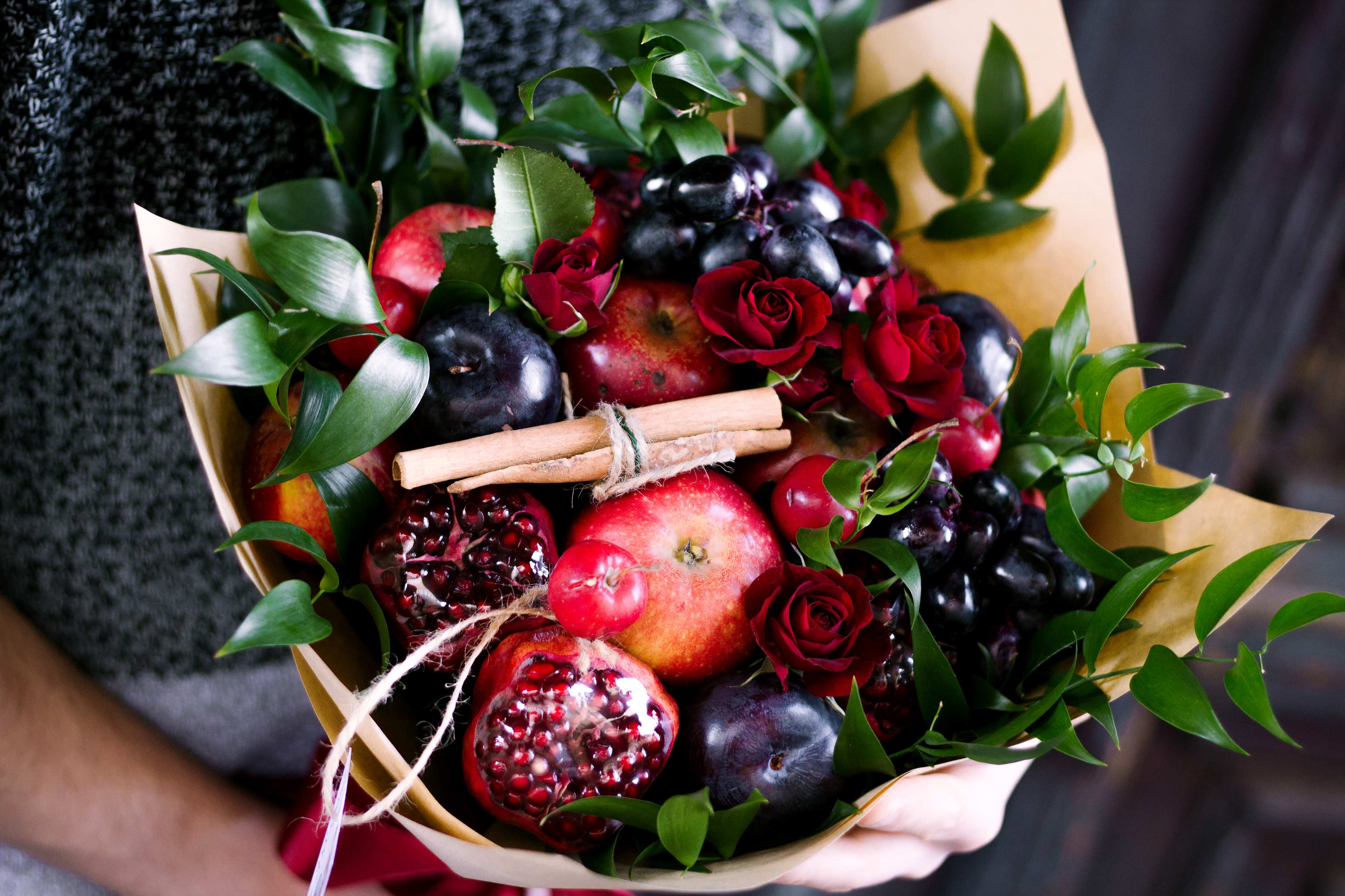 Why Fruit and Flowers Suit Your 4th Anniversary
