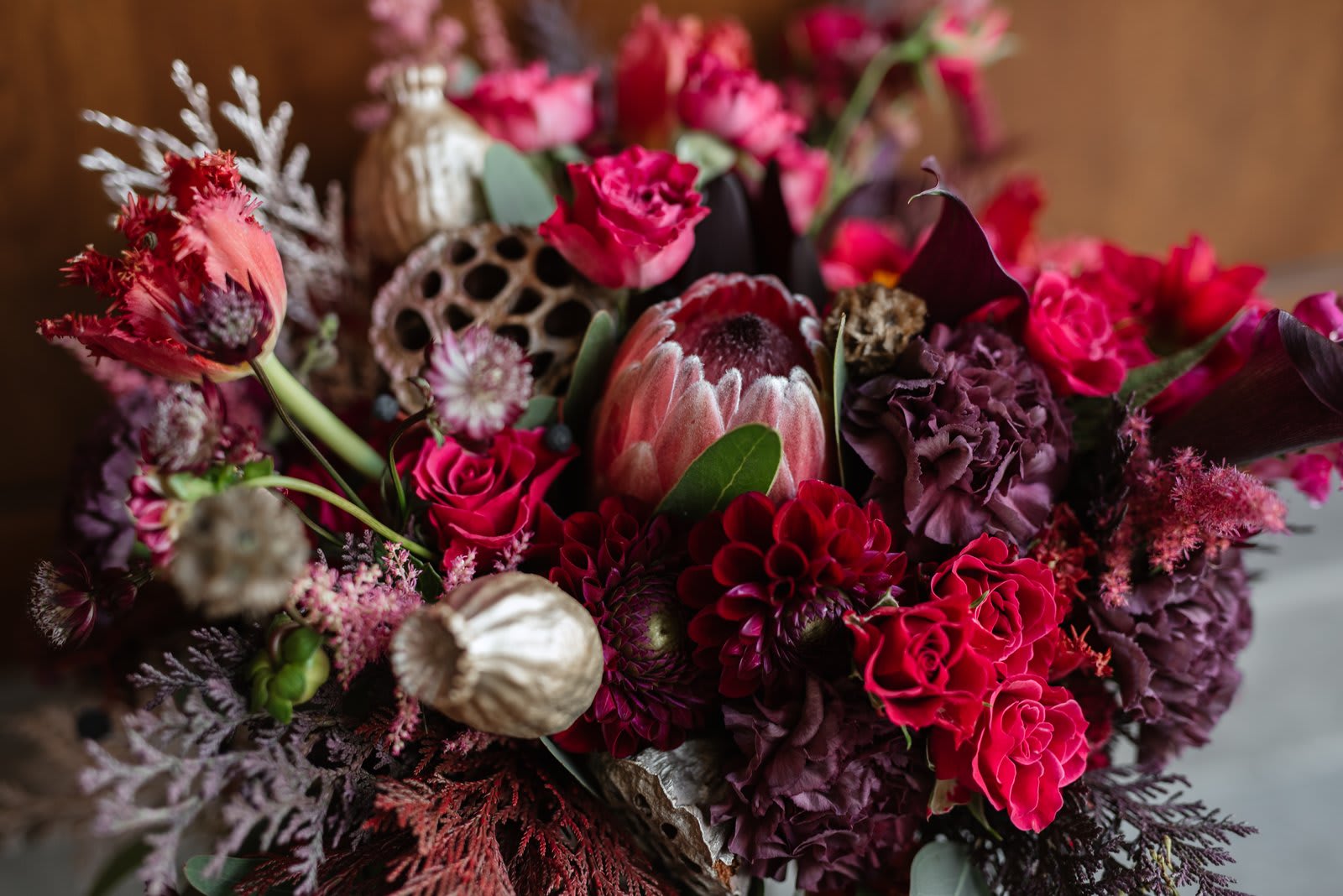 Burgundy and blush flowers for a fall wedding
