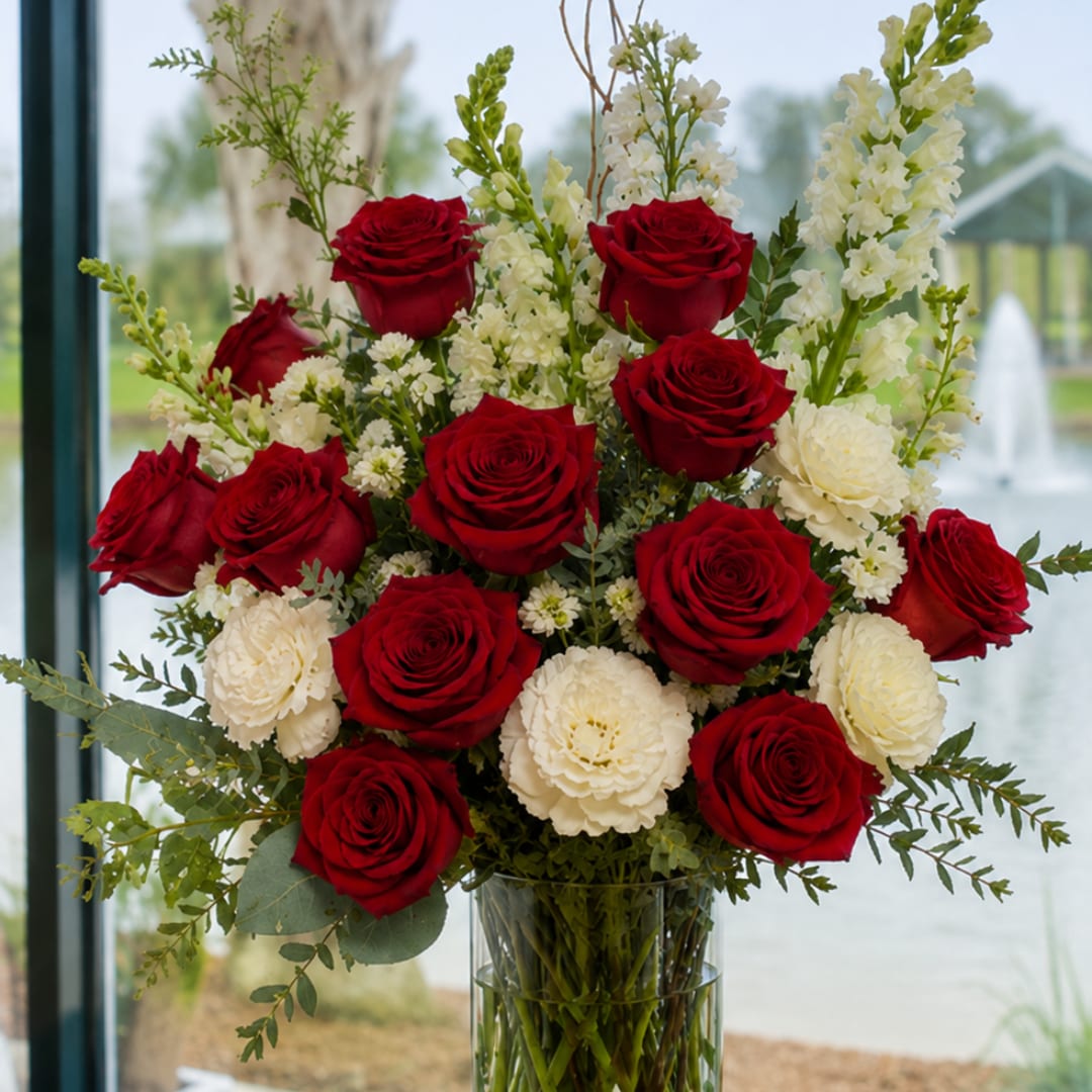Order Anniversary Flowers Today