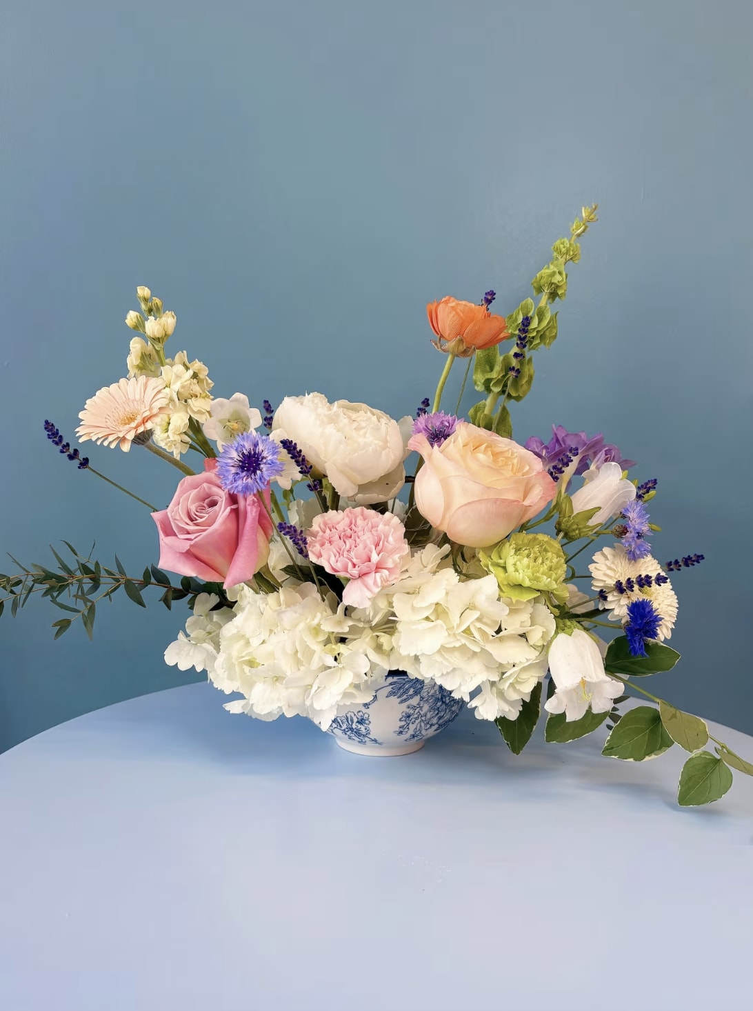 The Art of Gifting Flowers: How to Choose the Perfect Bouquet for Someone You Love