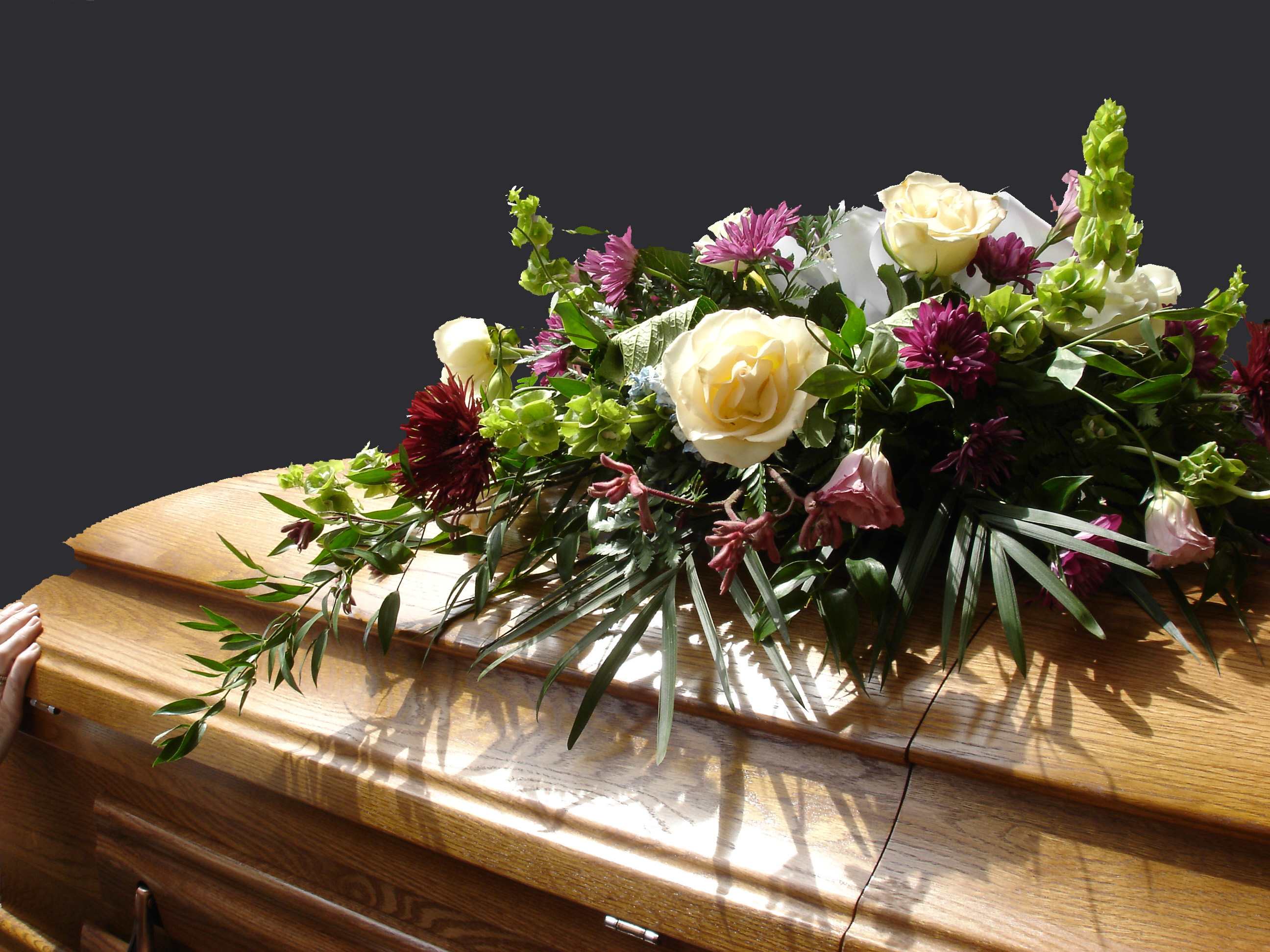 Etiquette For Sending Funeral Flowers in NH