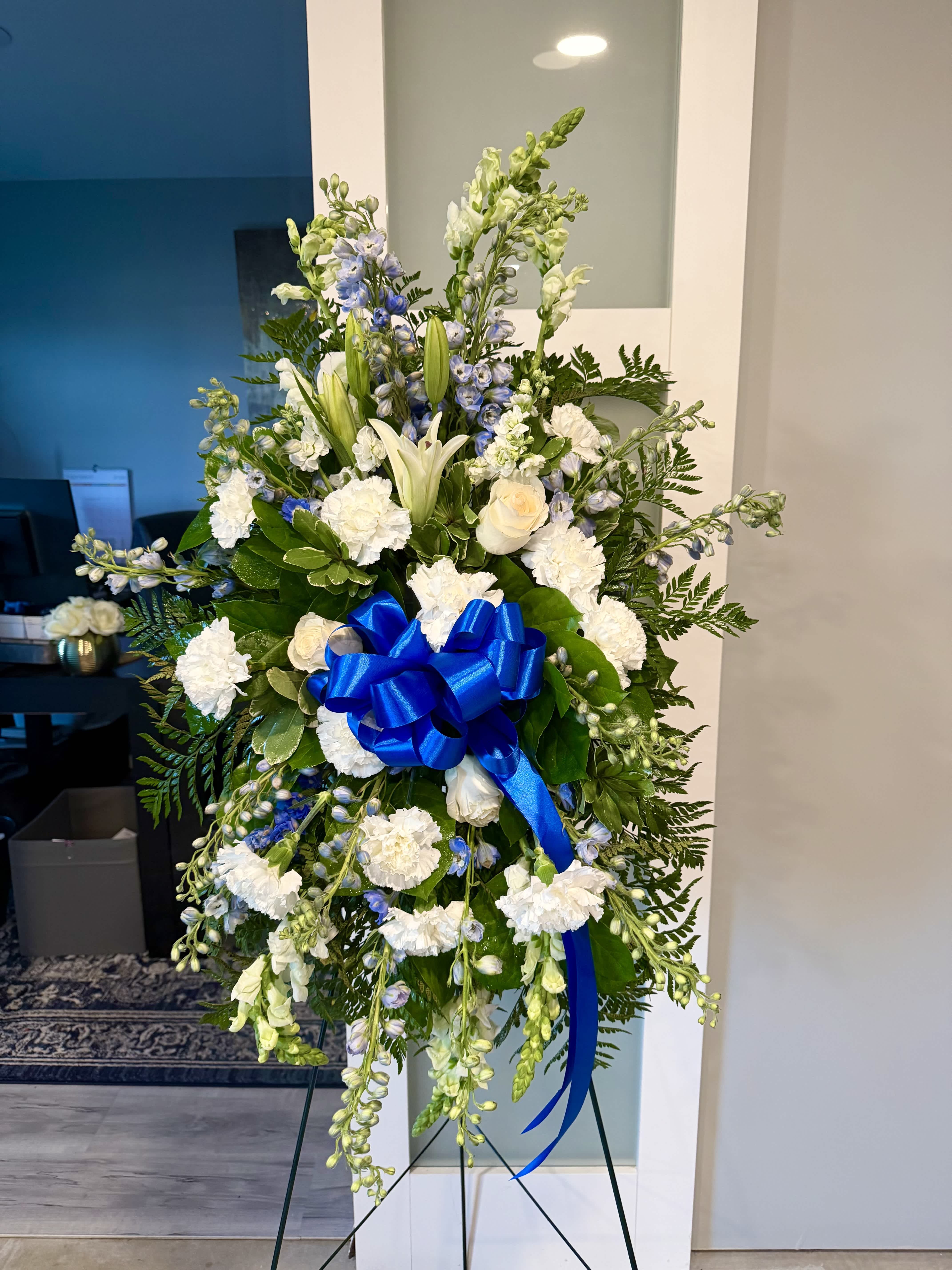 The Language of Comfort: A Guide to Choosing Sympathy Flowers