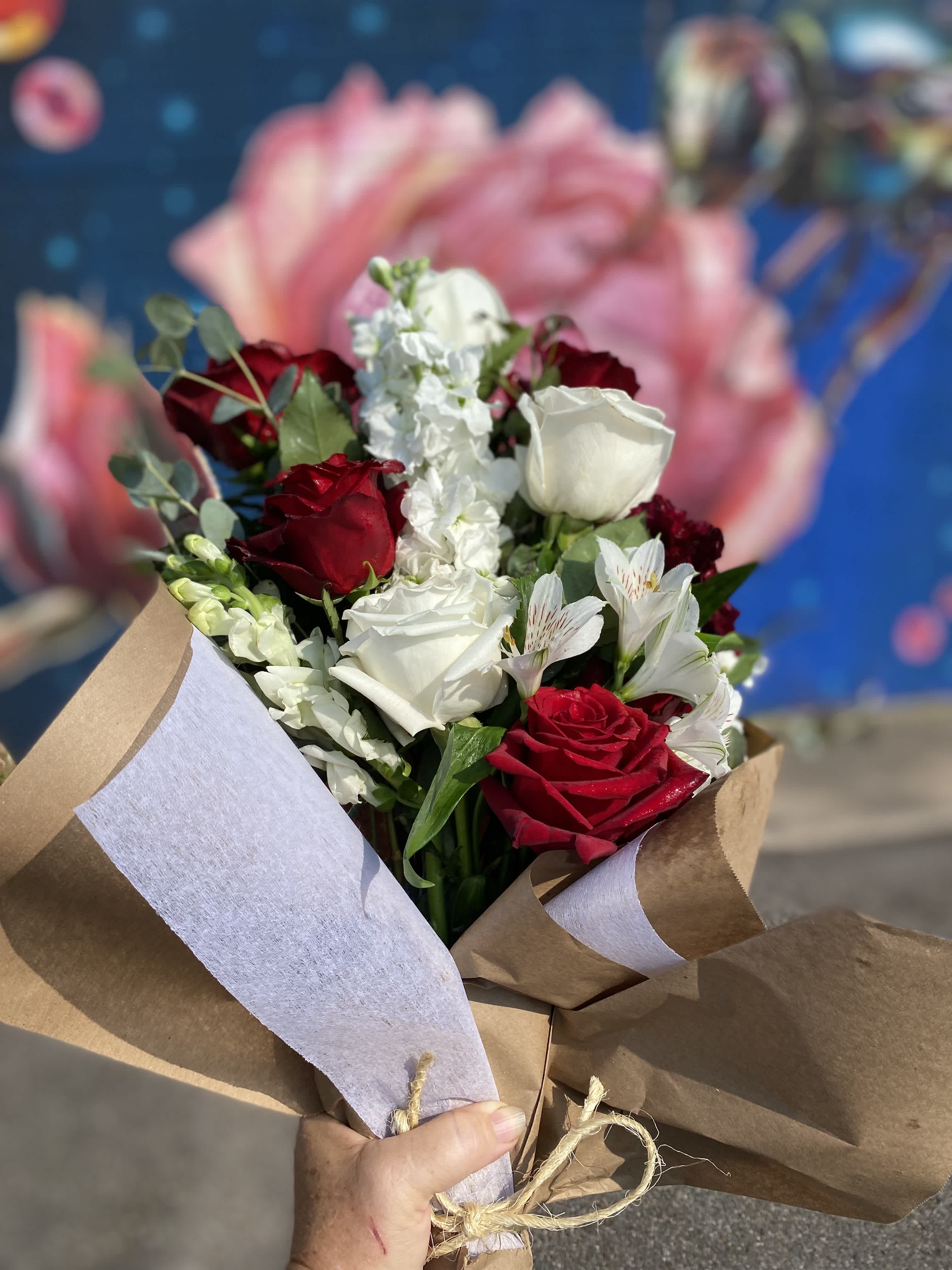 How to Keep Your Flower Arrangement Fresh and Alive