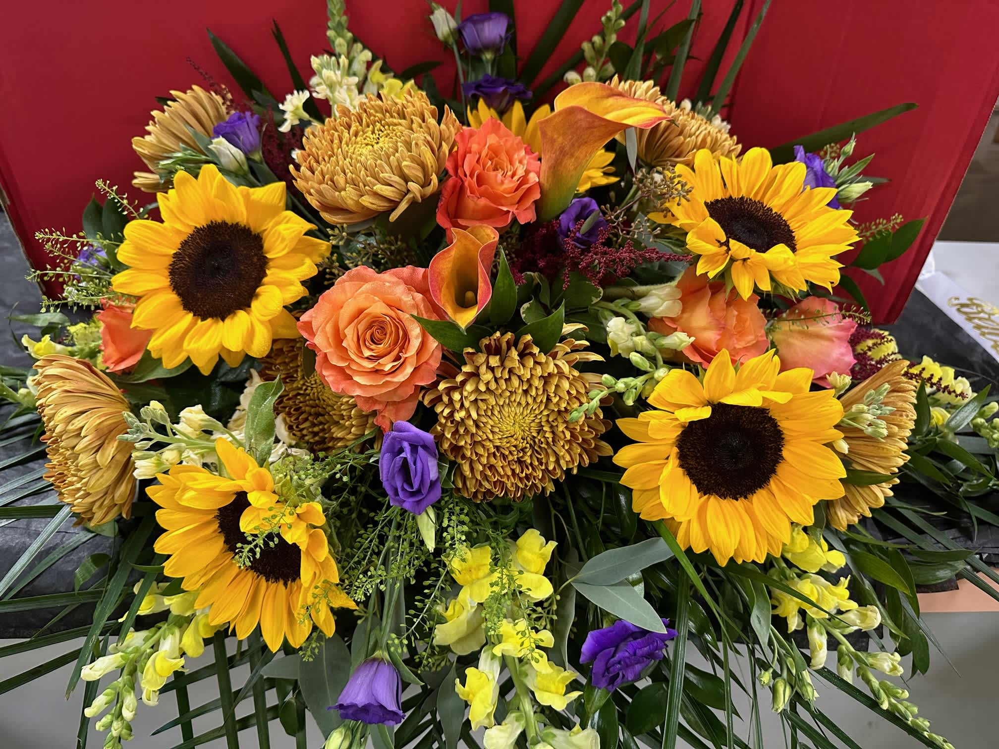 THANKSGIVING  DESIGNED  CENTERPIECES