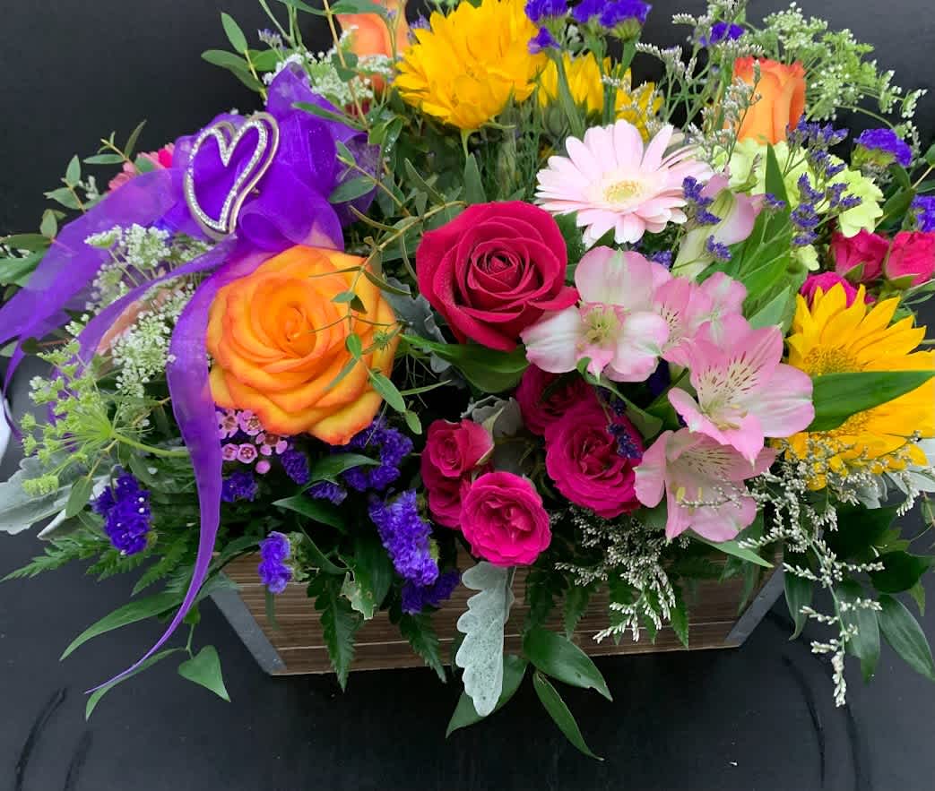 MOTHER'S DAY FLOWERS FOR ALL YOUR SPECIAL LADIES