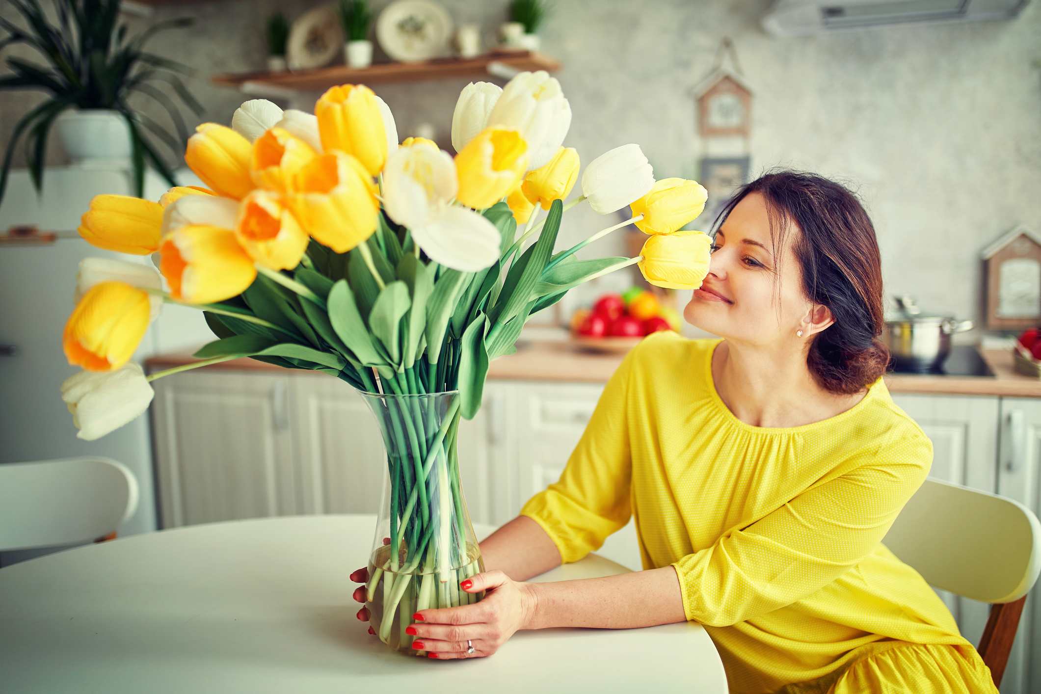 Missing Your Loved Ones: Say Hello With Flowers!