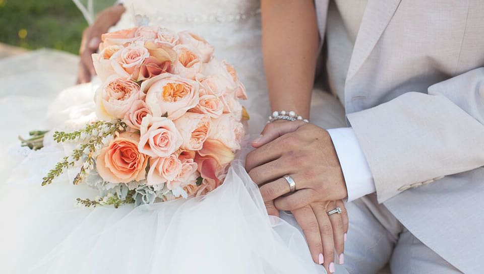 Santa Clarita Florist Flower Delivery by Celebrate Flowers and Invitations