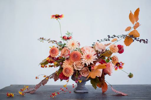 Best Seasonal Looks For Fall Flower Arrangements