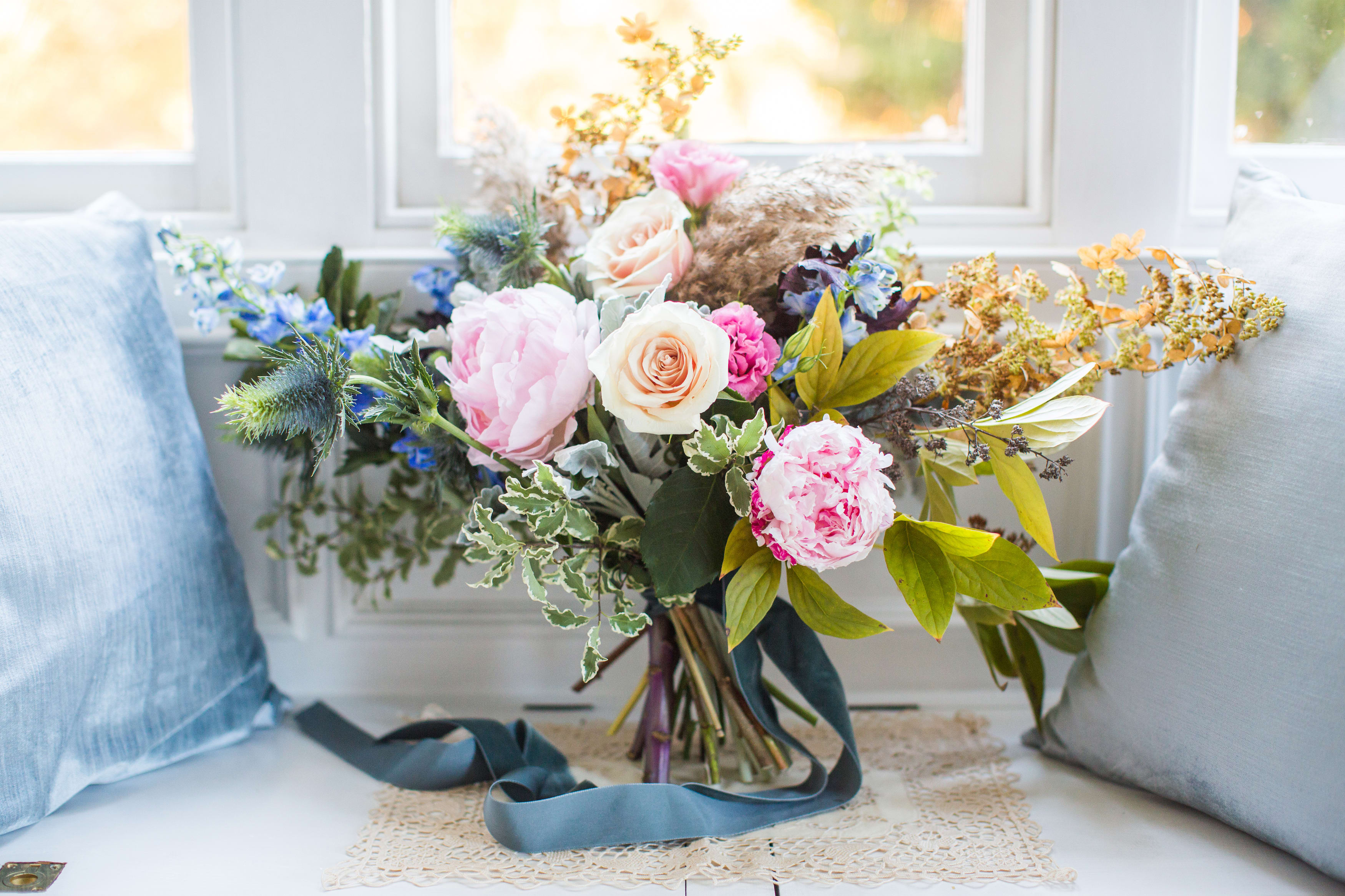 Astoria Florist Flower Delivery by Petals & Roots