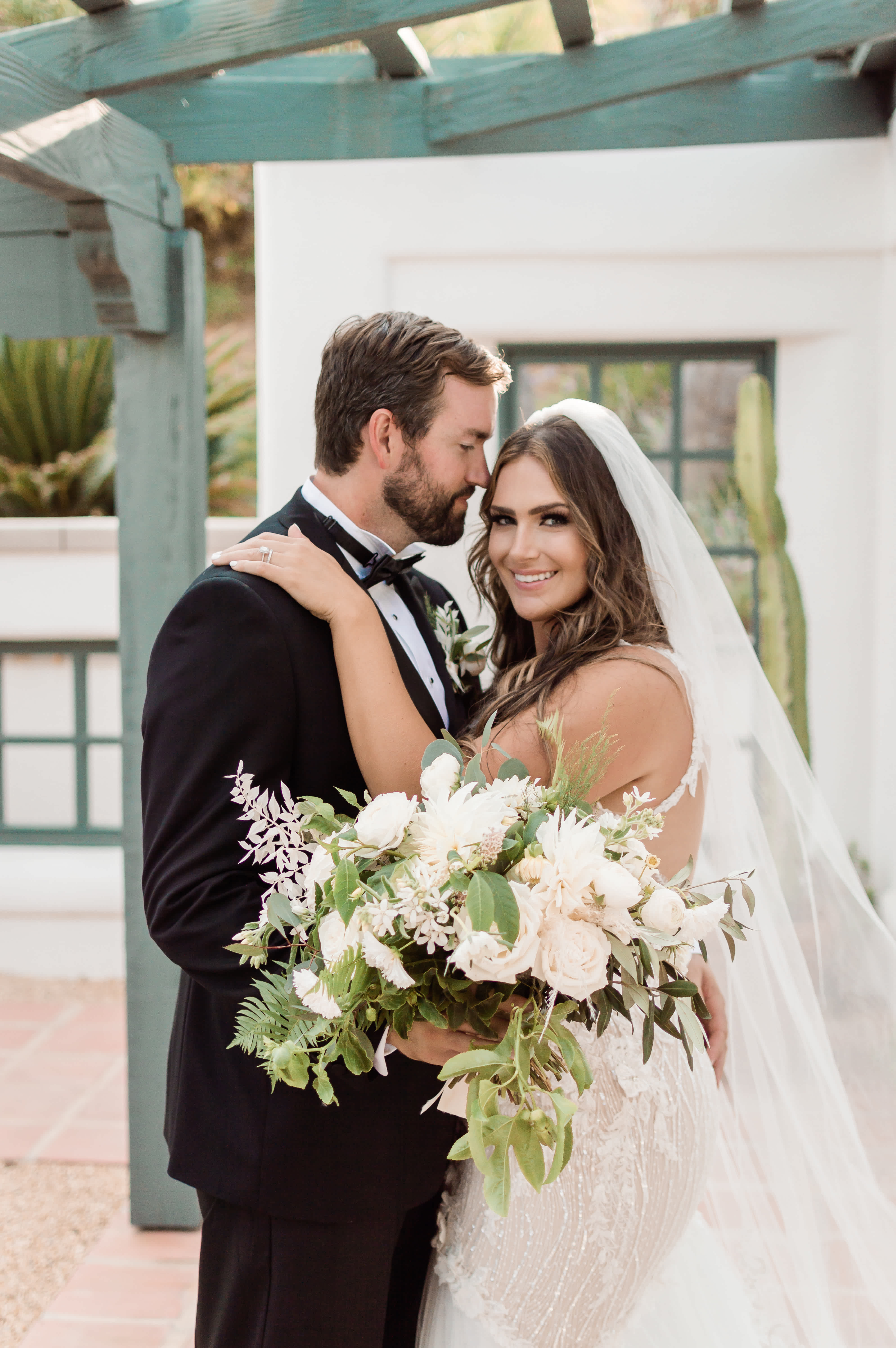 Glamourous estate wedding