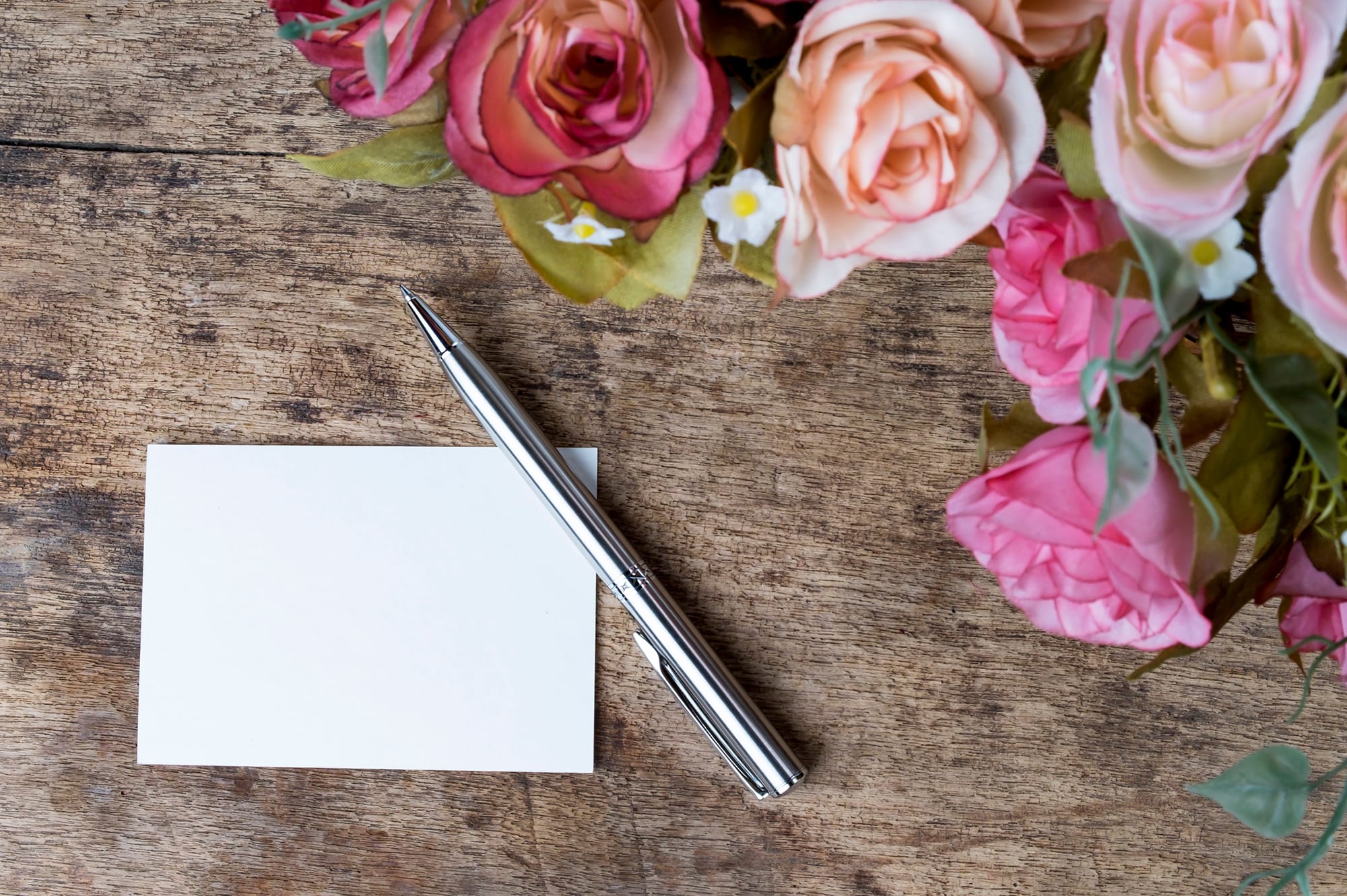 Why We’re Obsessed with Handwritten Notes