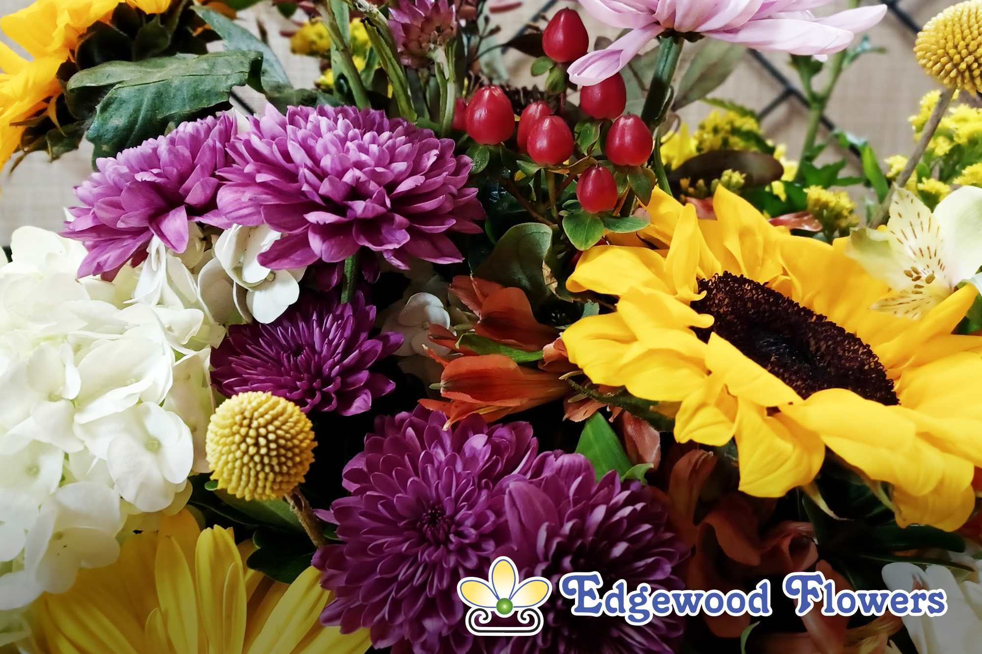 Celebrate Fall with Themed Floral Arrangements