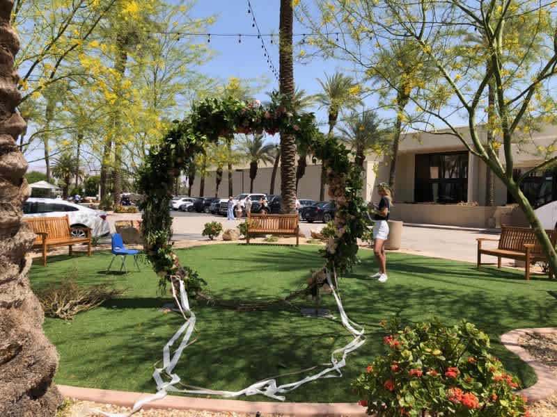 Extra large flower crown. Palm desert CA