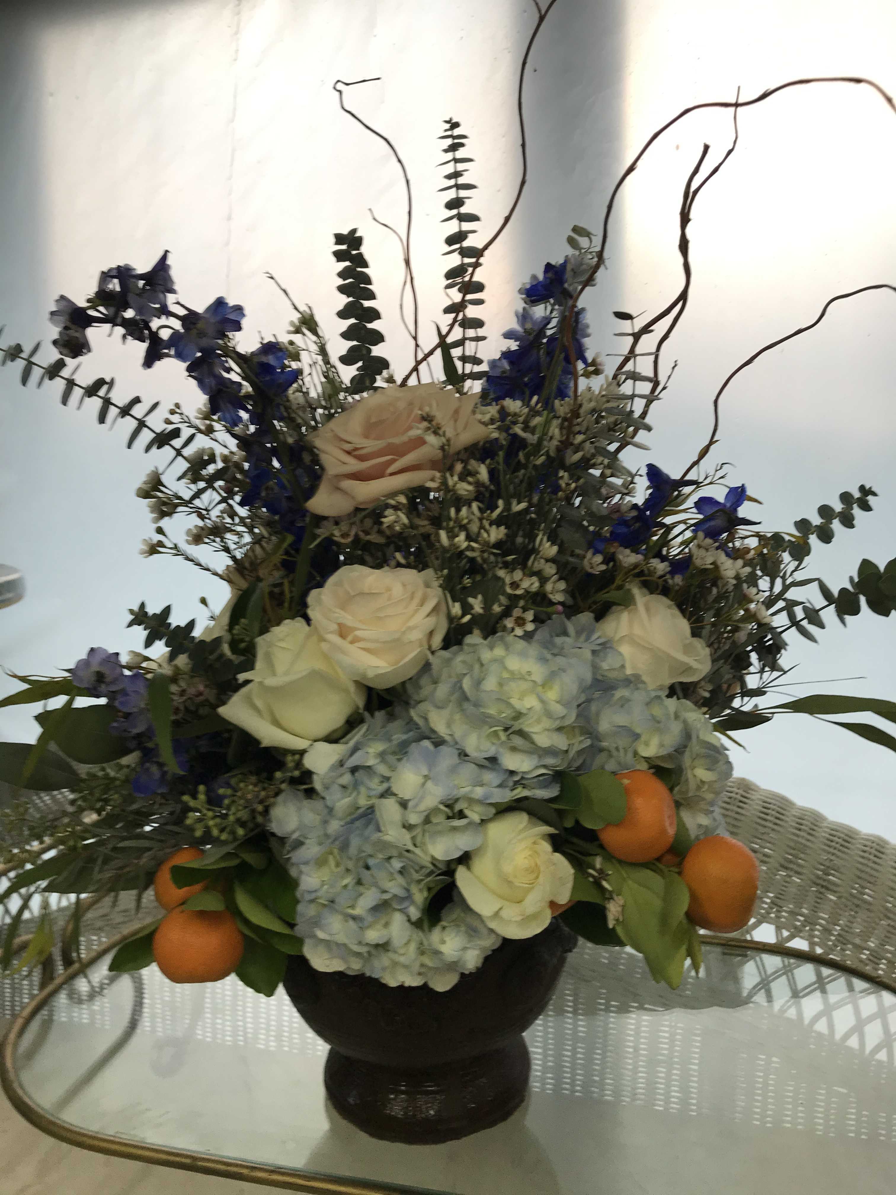 Florist, Events, Weddings and daily delivery.