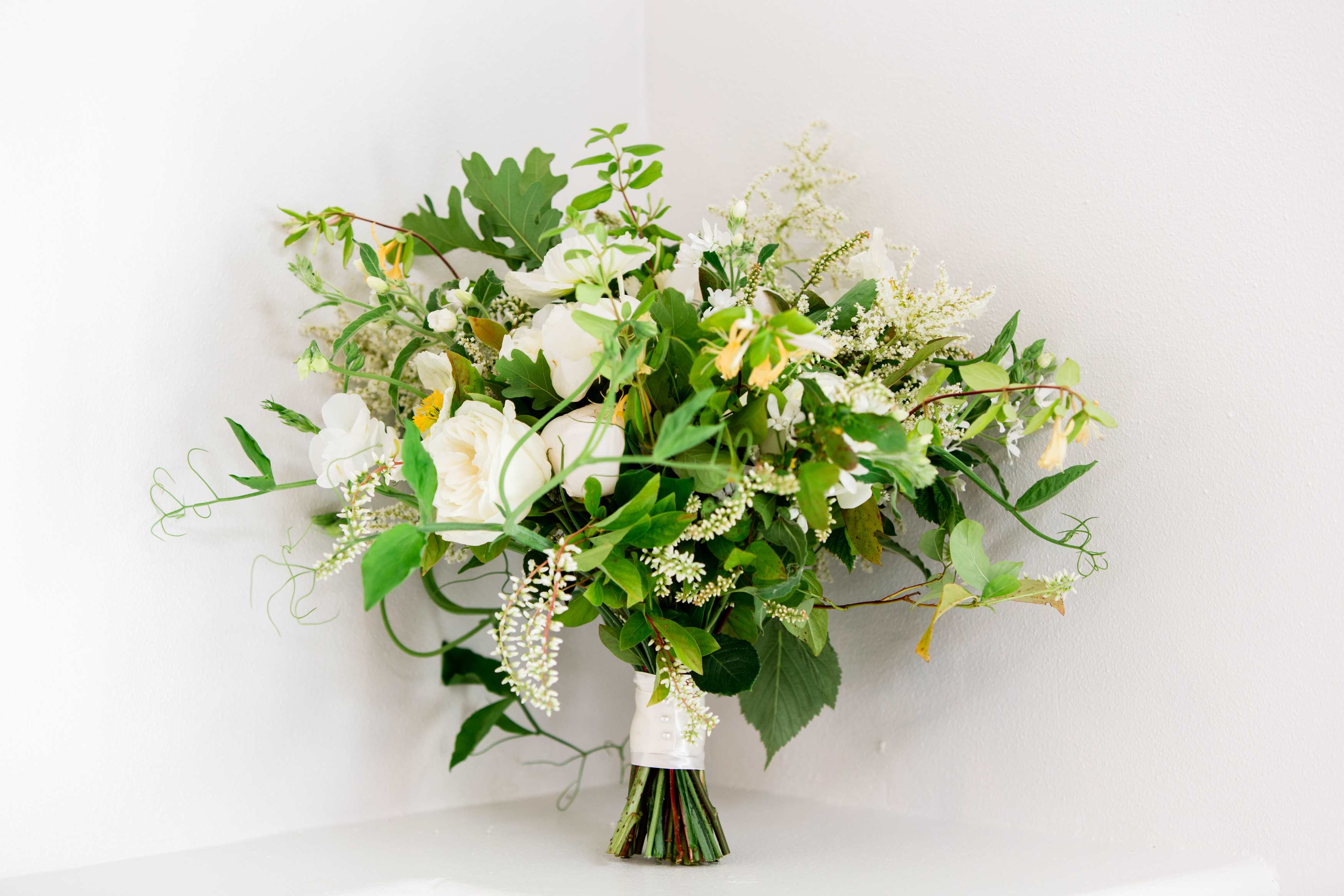 Garden Elegance - Styled Shoot