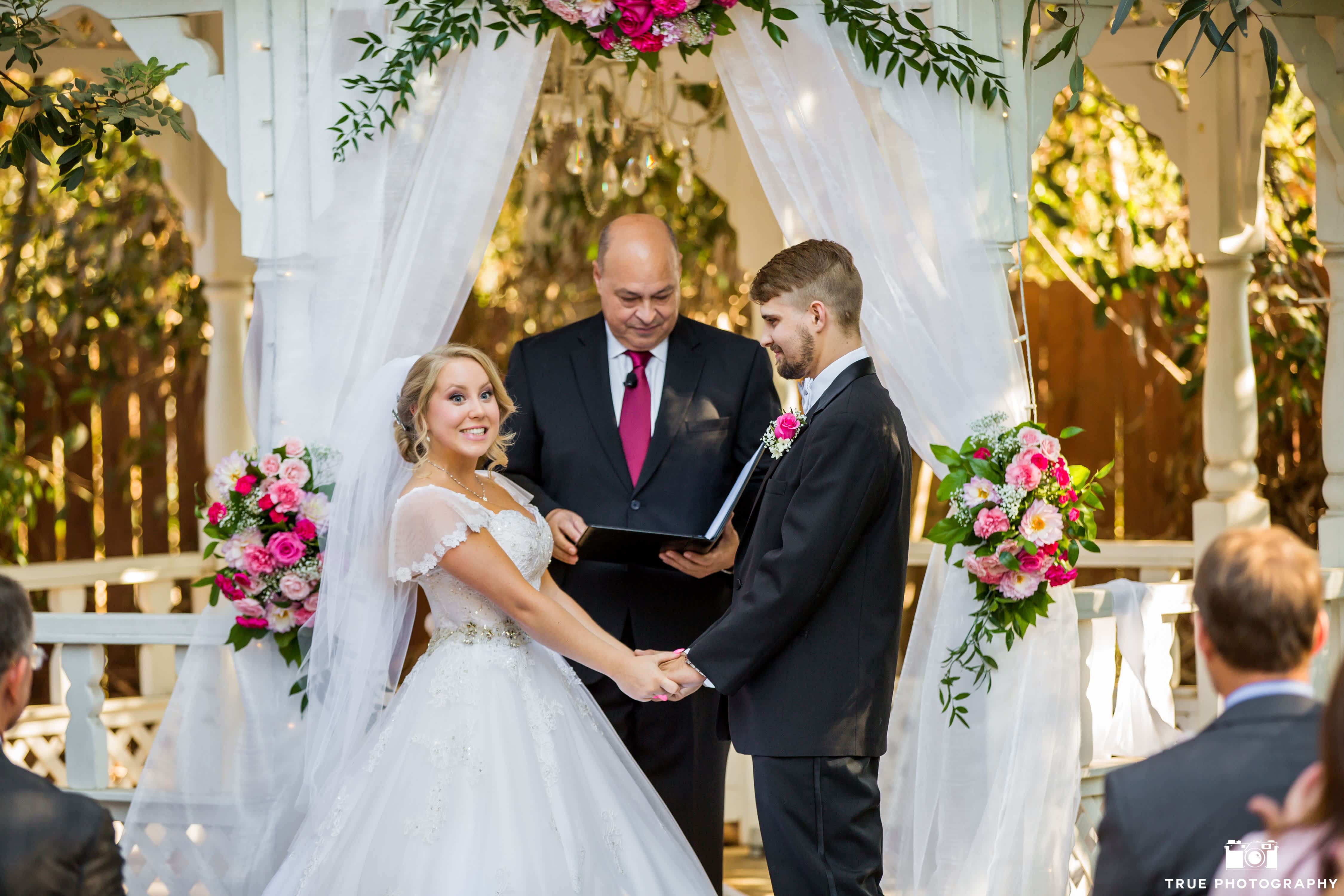 Twin Oaks Garden Estate 