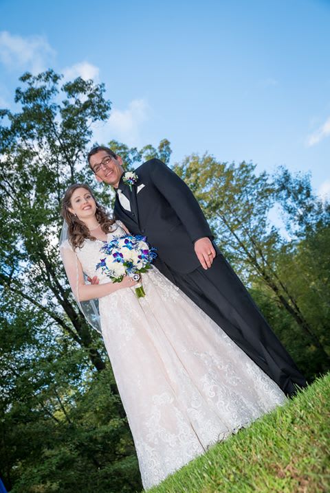 Mr. and Mrs. Hassel Sand Springs (Frankie Carll Photography)