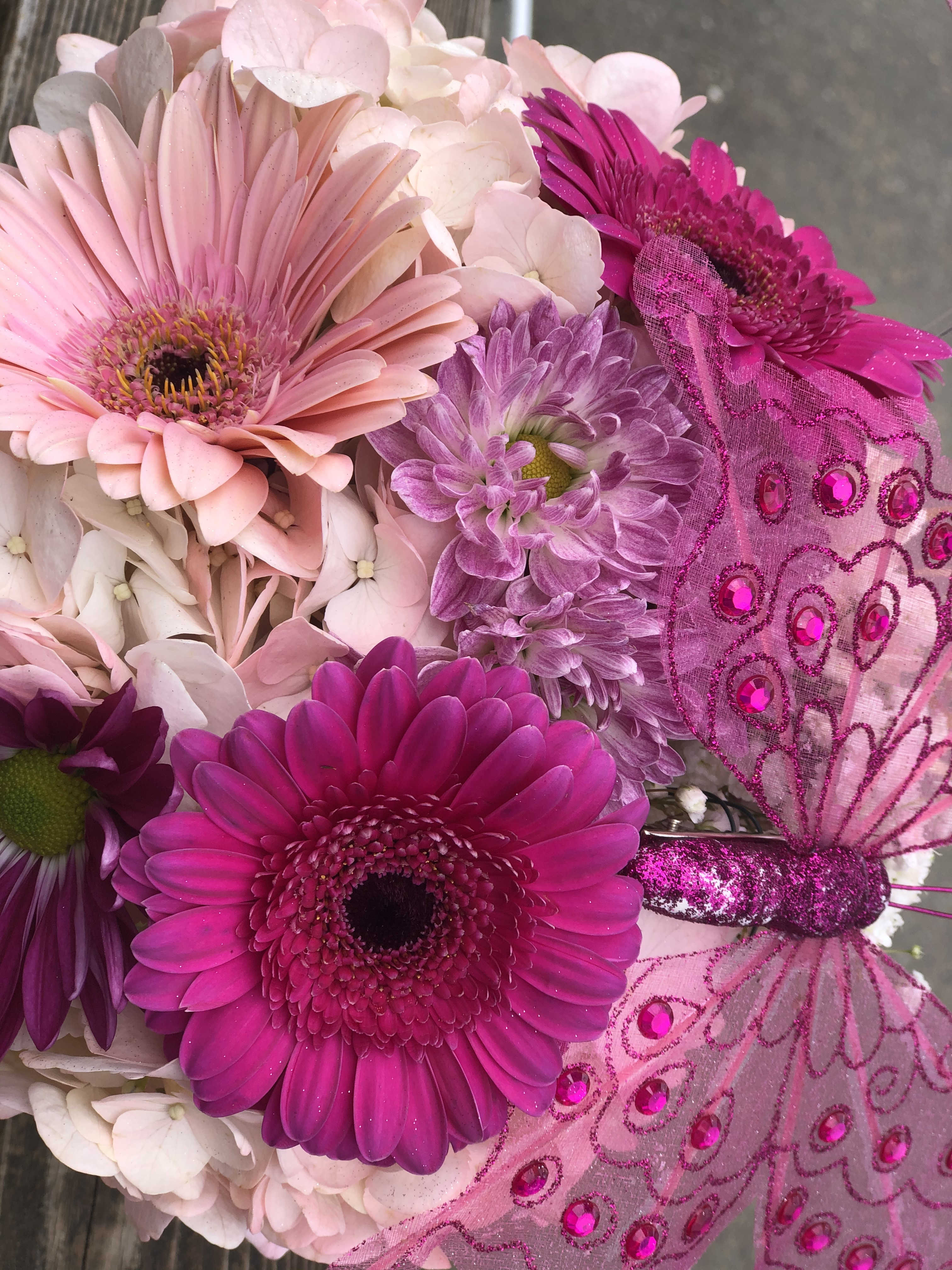 Best Value Flowers & Gifts - Spread The Love!