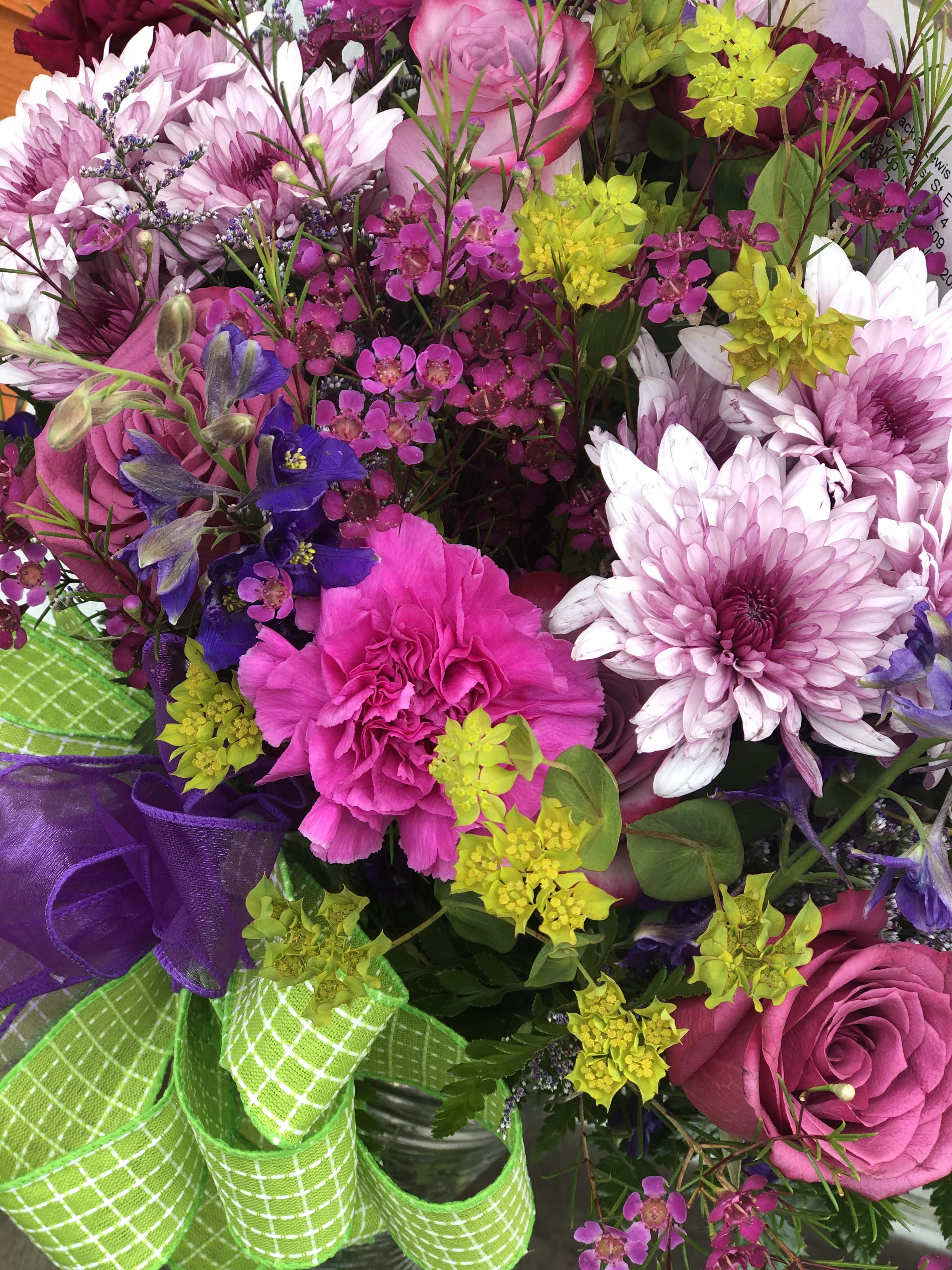 whoo ray!! flowers today or tomorrow!!