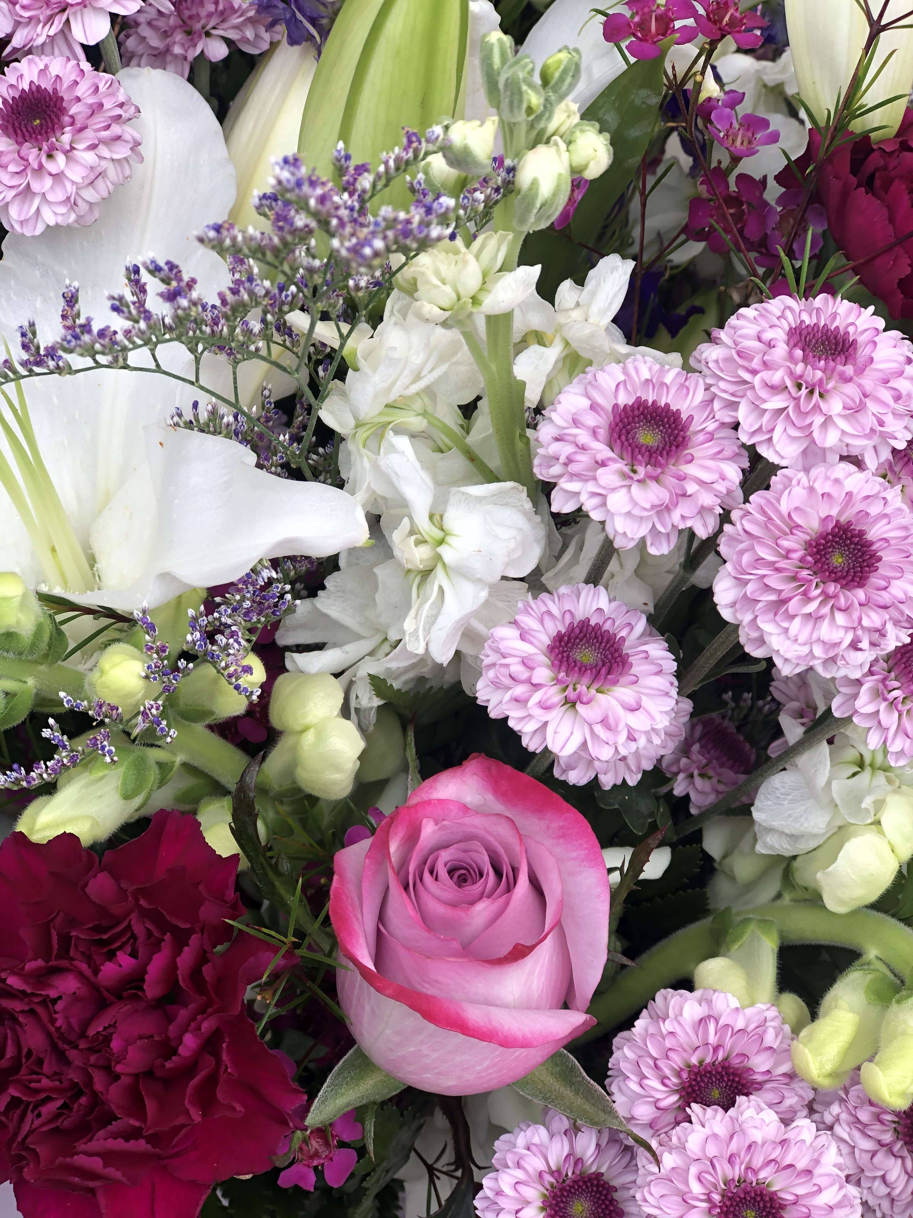  You can never go wrong with a bouquet of hand deliv