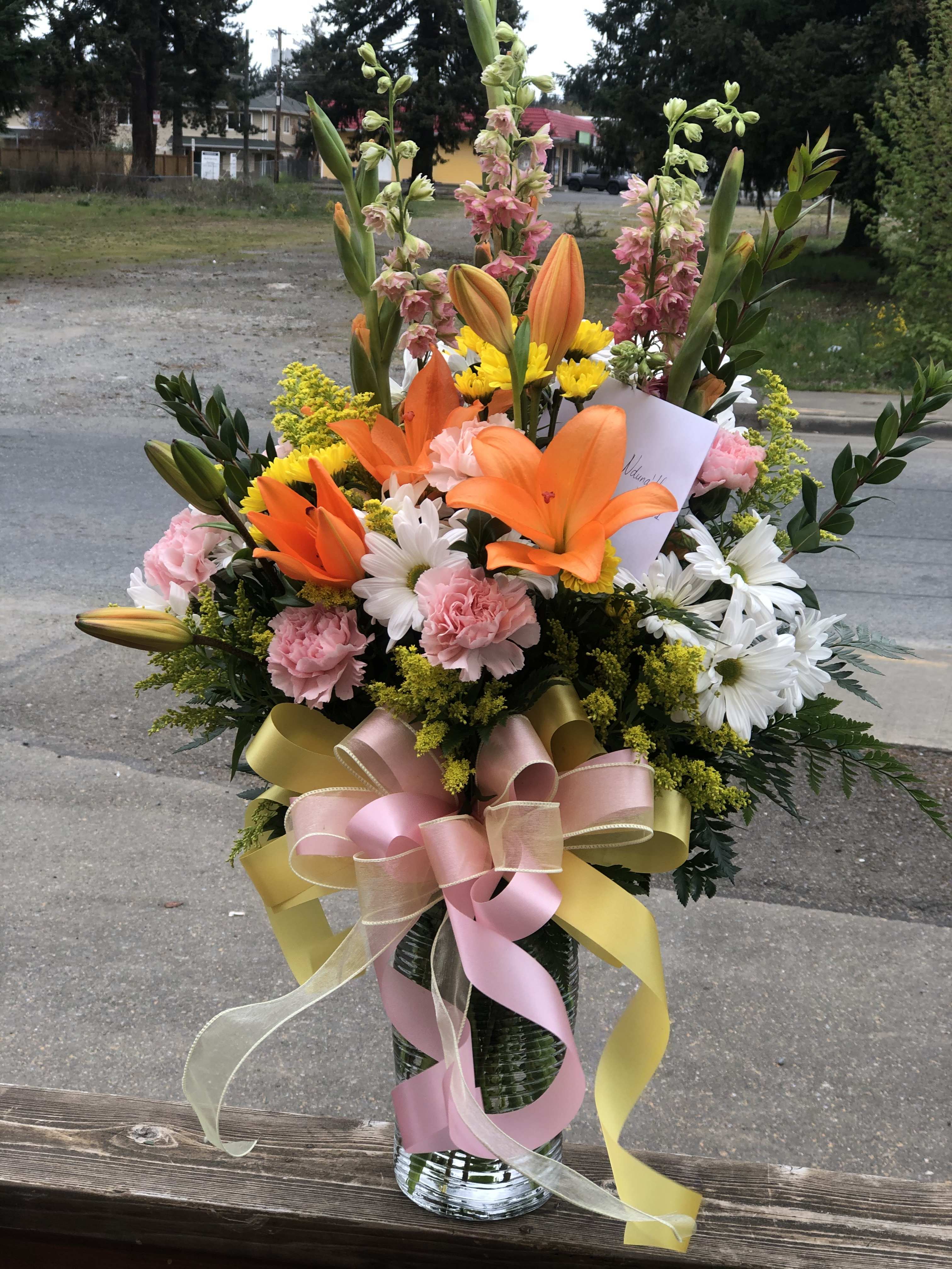 Never Too Early To Spoil Them.Flowers! Gift! 100%