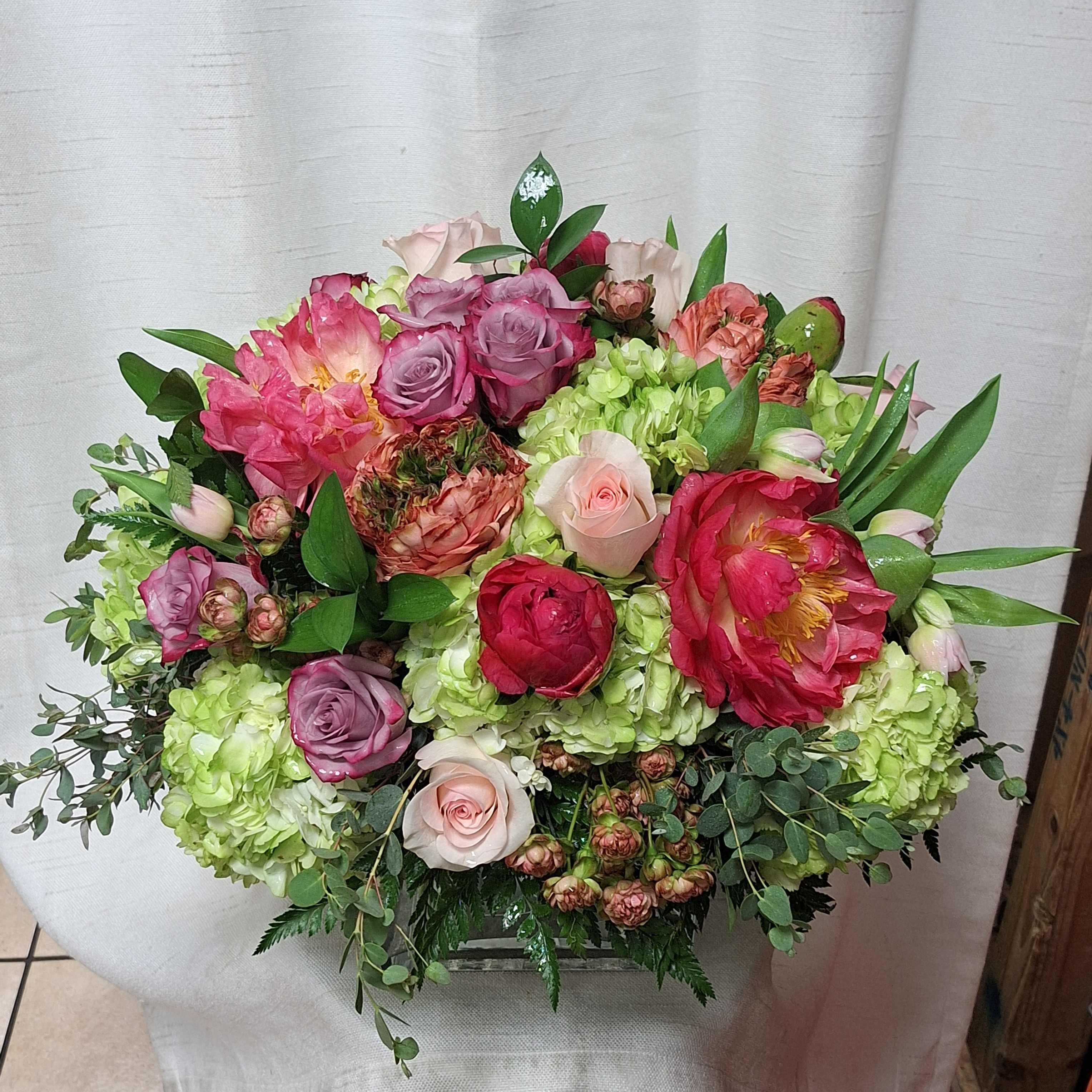 November Flowers: Bring Warmth & Beauty to Late Fall