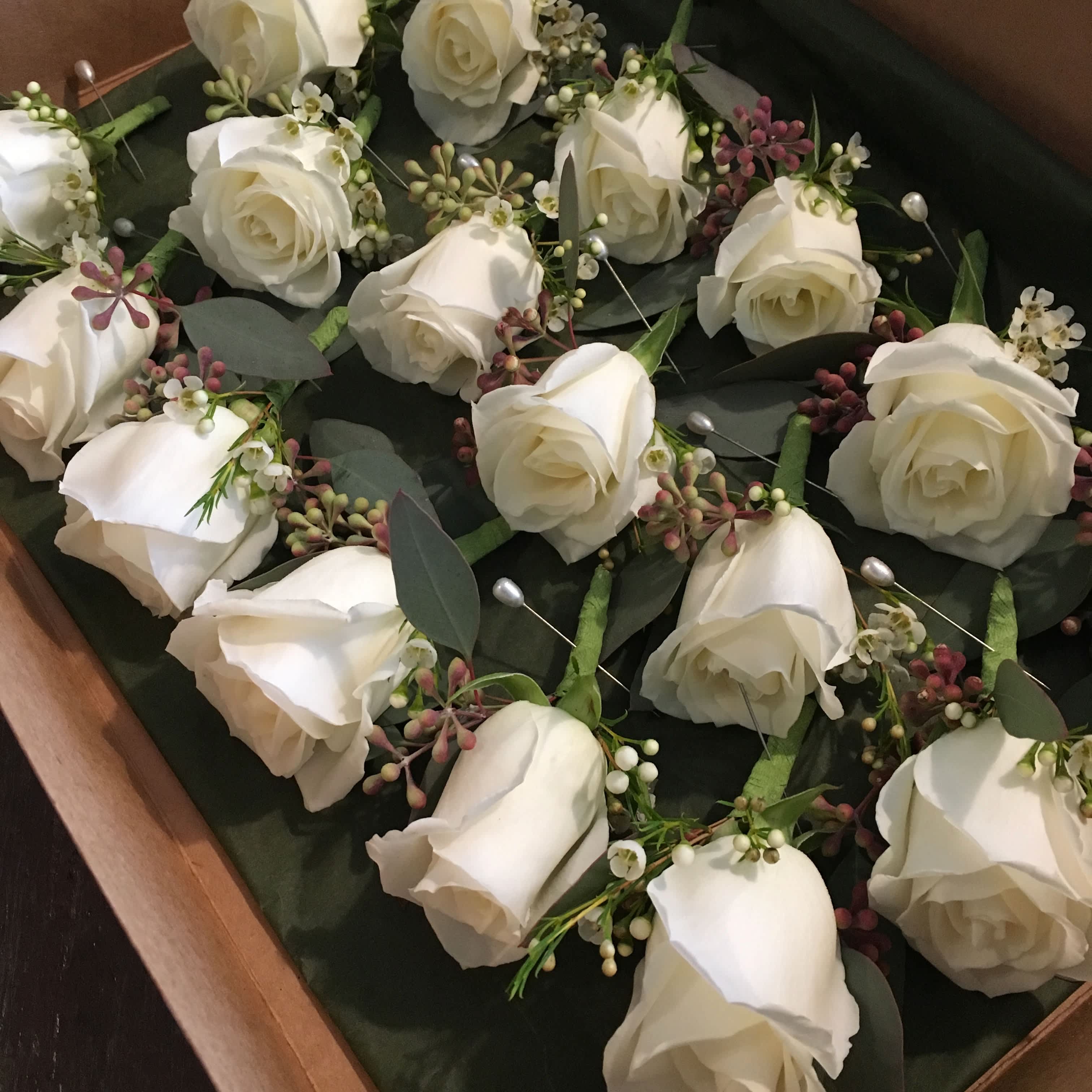Spring Weddings! Don't Forget the Boutonnières!