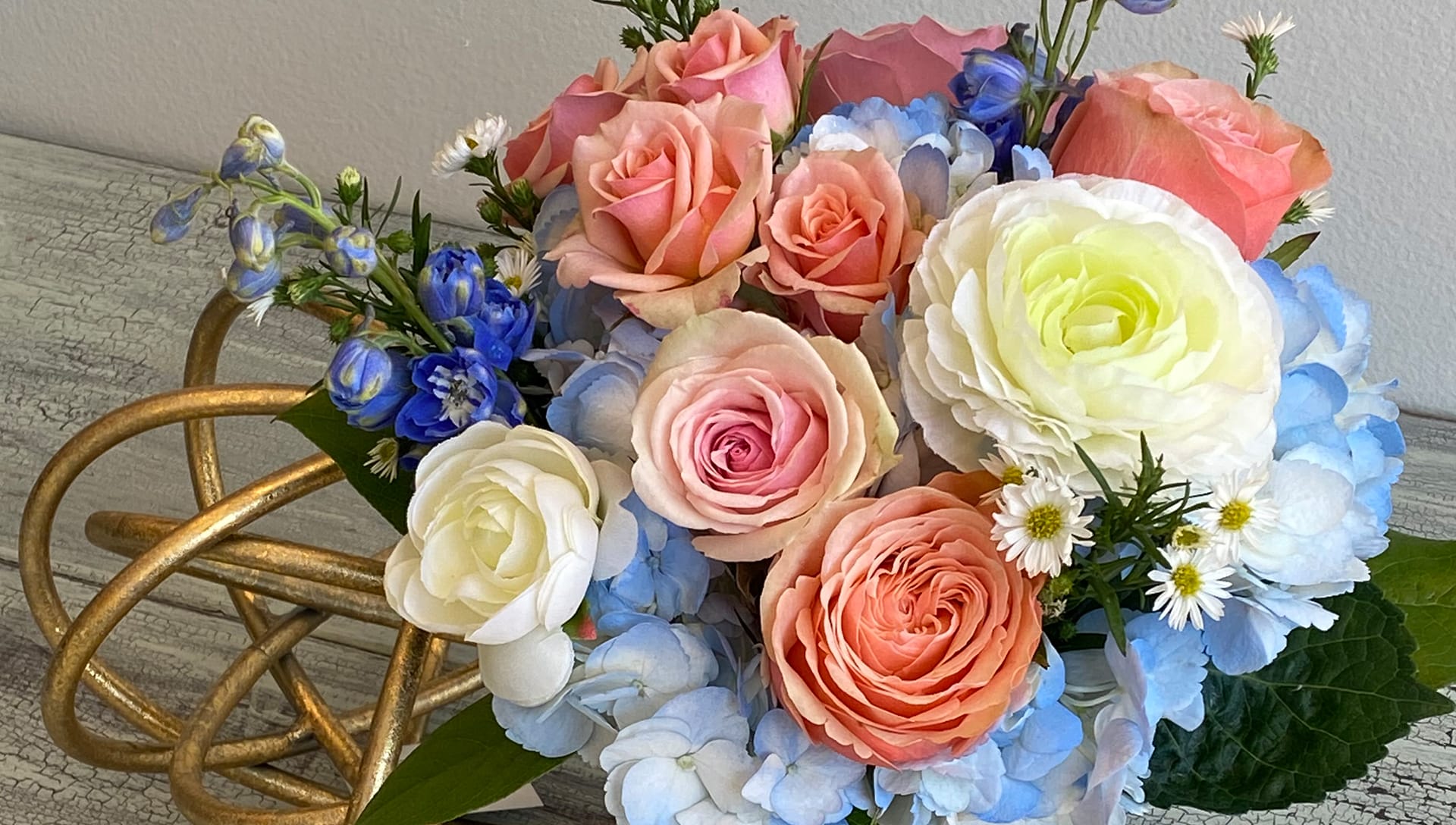 Hays Florist Flower Delivery by Regeena’s Flowers & Events