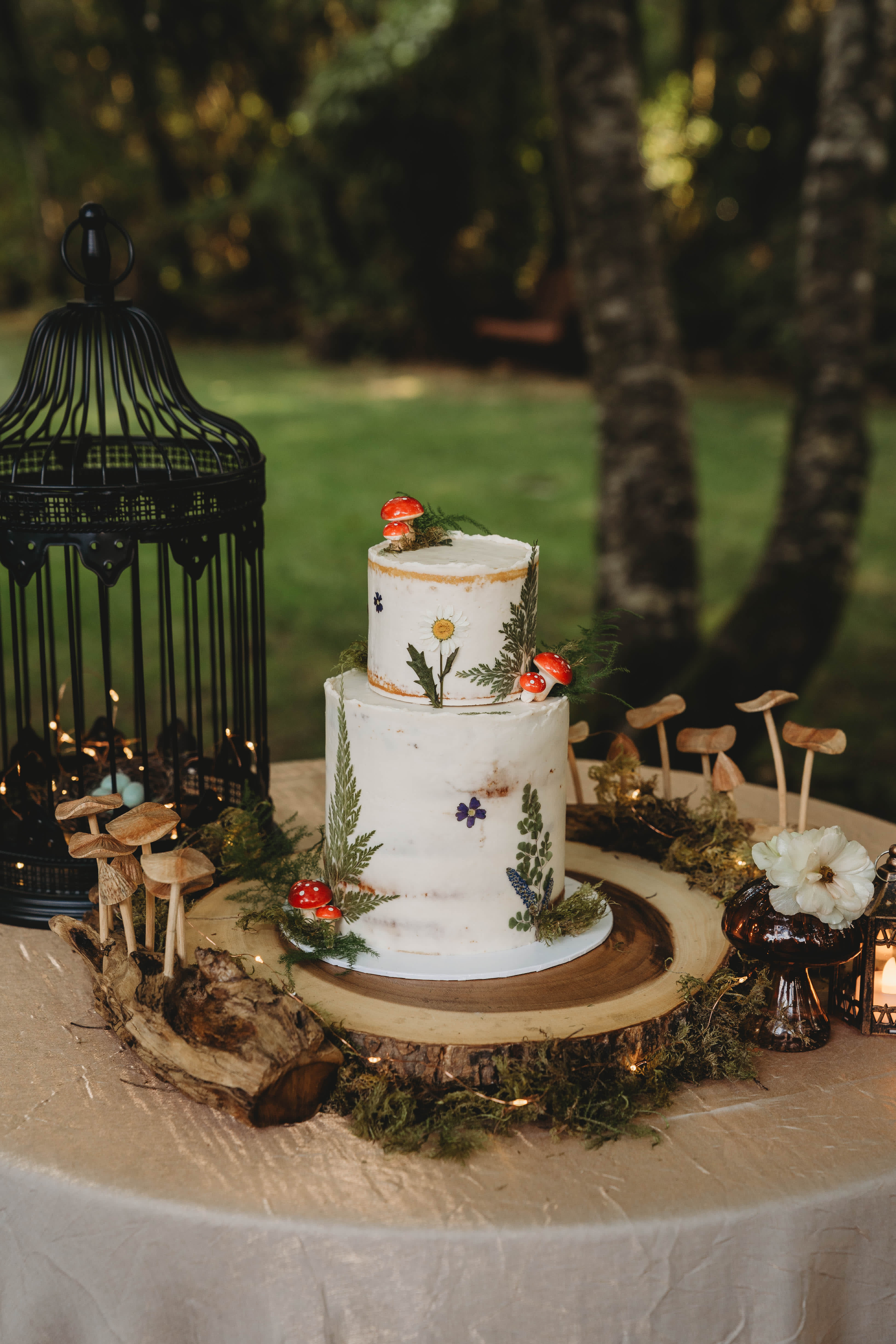 Wedding Flowers for the cake in  Tumwater, WA 
