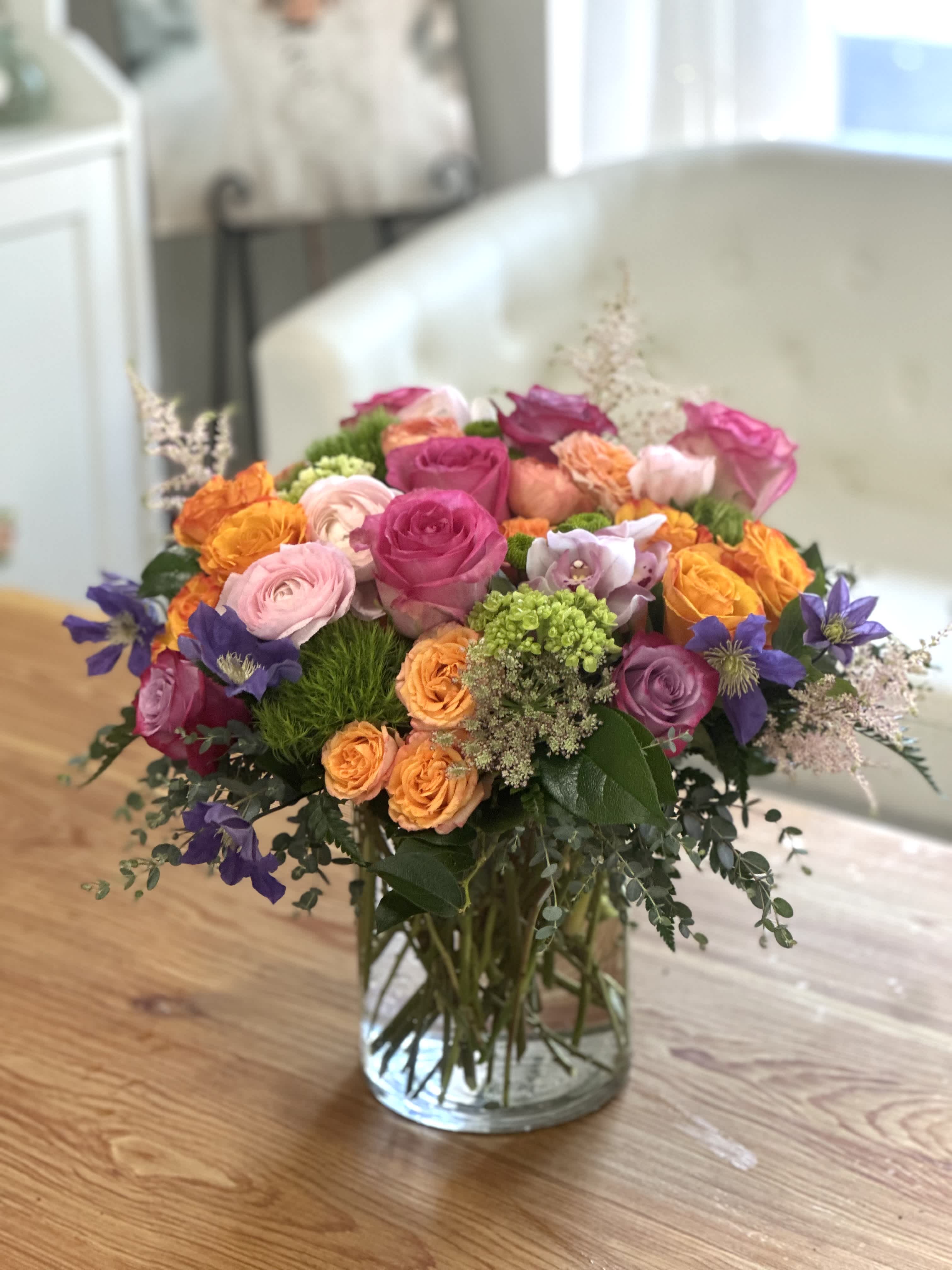 Dedicated to the floral needs of Dunstable MA