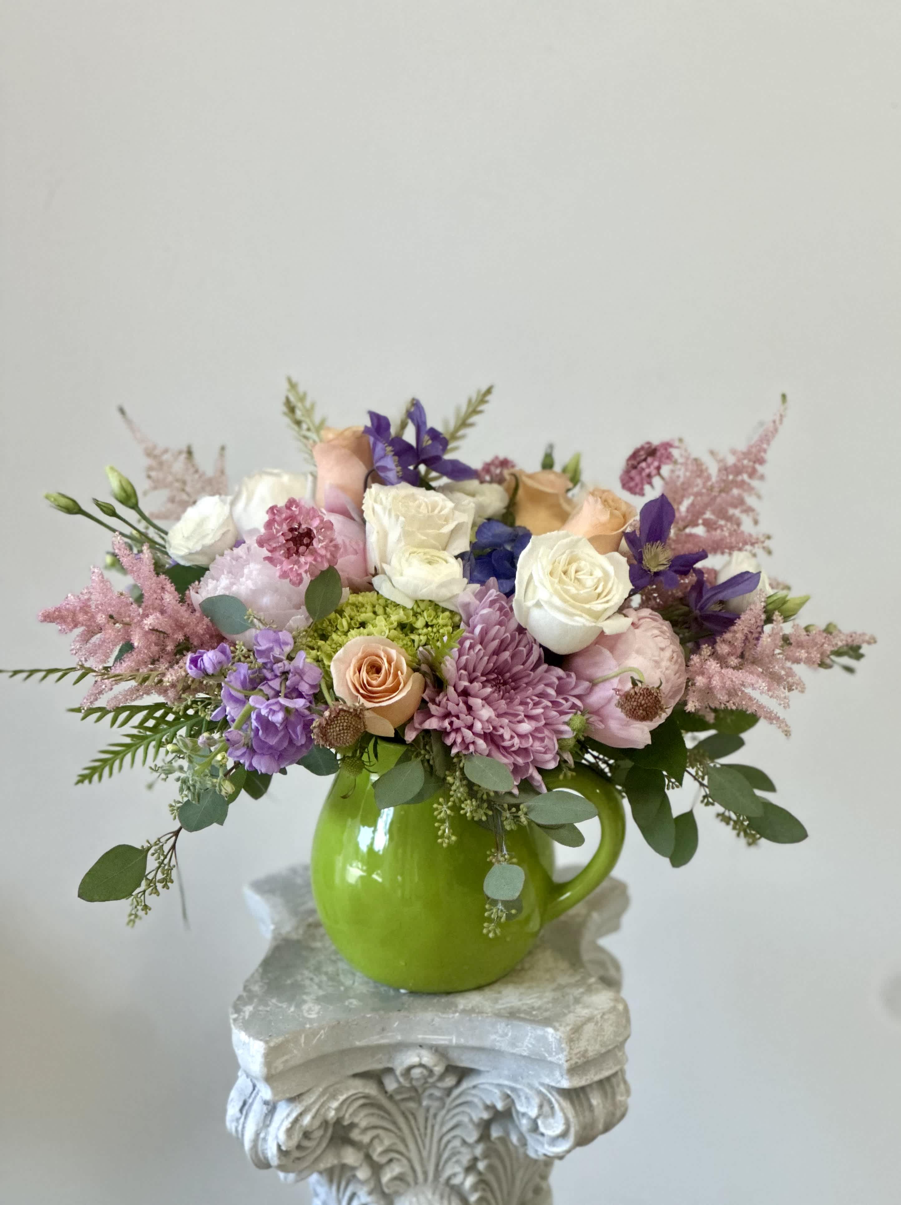 Beautiful Flowers delivered to Nashua NH