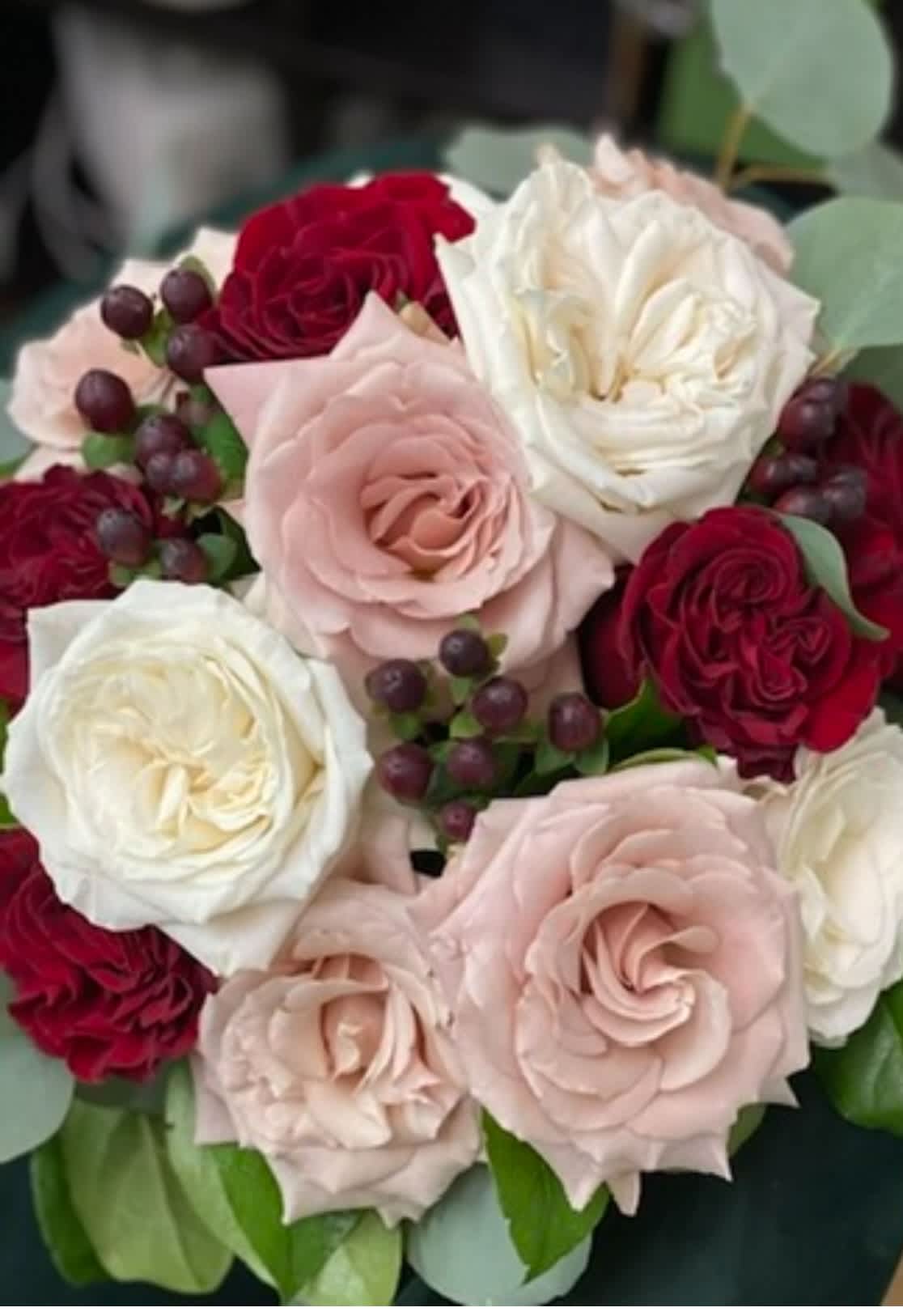 How Color Actually Works in Wedding Flowers