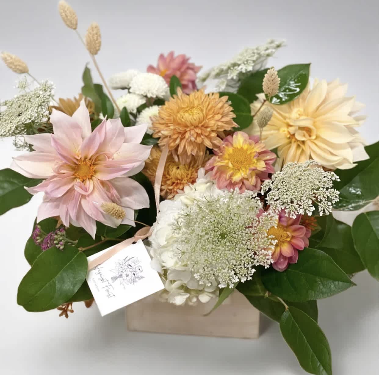 Lasting Blooms: Extending the Life of Fresh Flowers