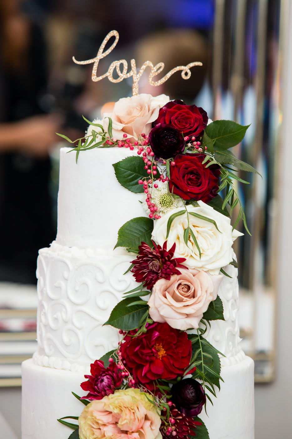 Unique Ways to Incorporate Flowers into Your Wedding