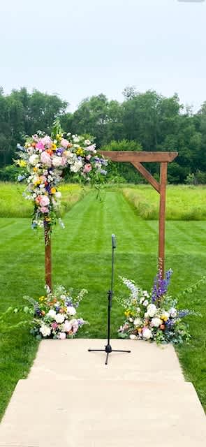 Make Summer Bloom with Locally Grown Flowers