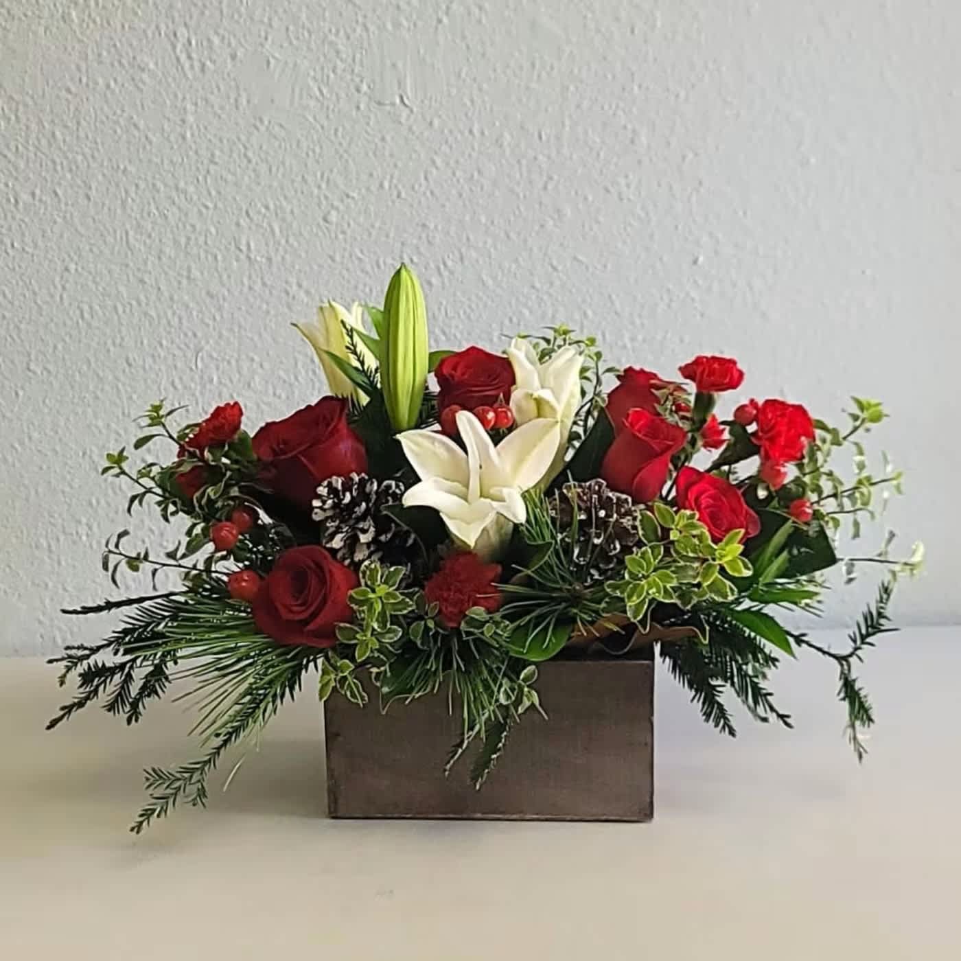 Same-Day Christmas Flower Delivery in Lake Forest