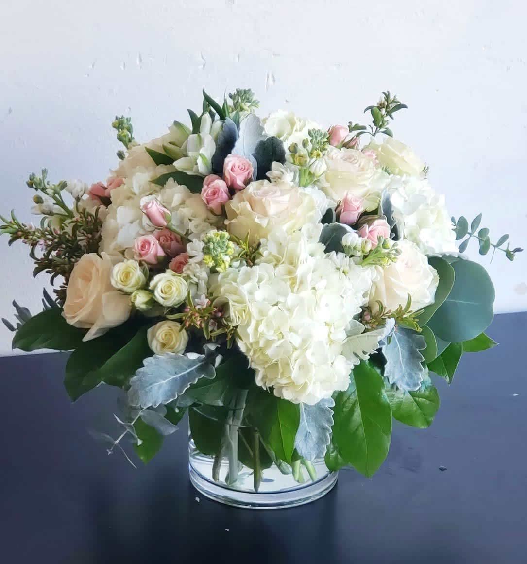 Send Love with Flowers for Parents' Day!