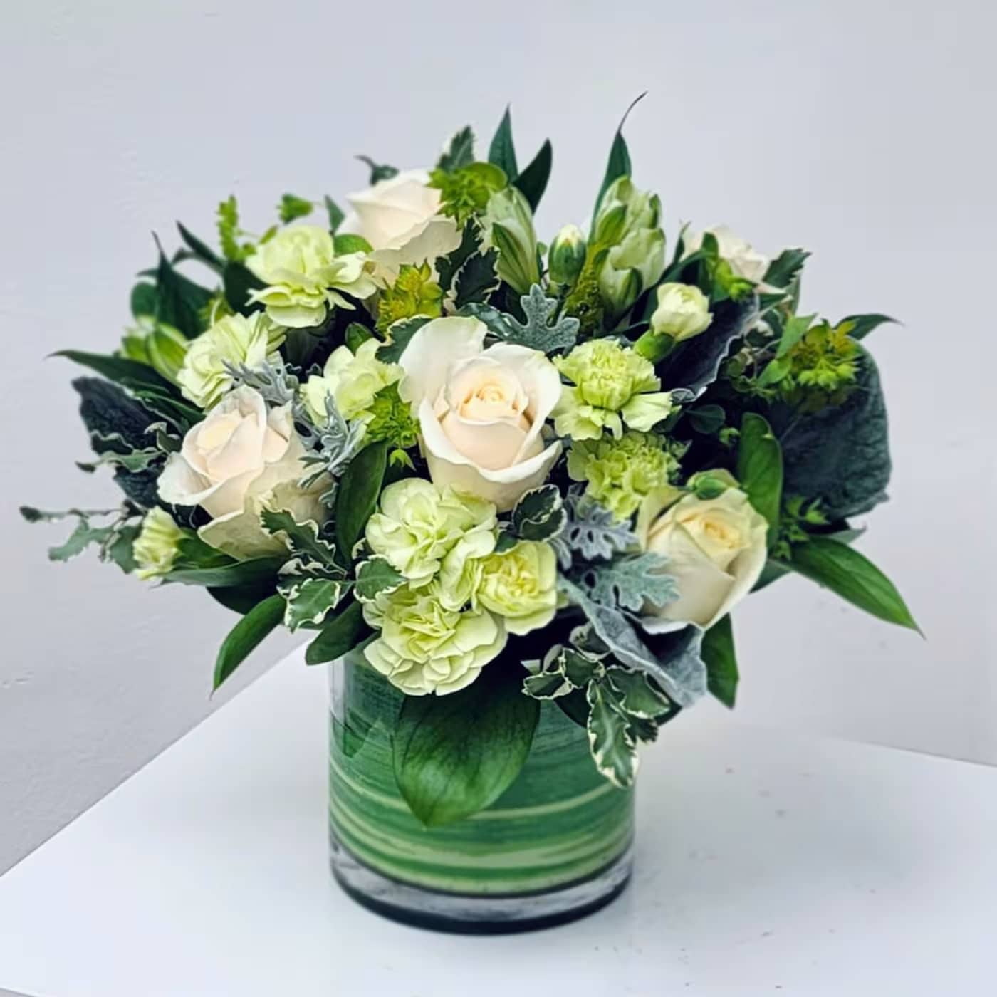 Send Elegant Bouquet for Admin Week!