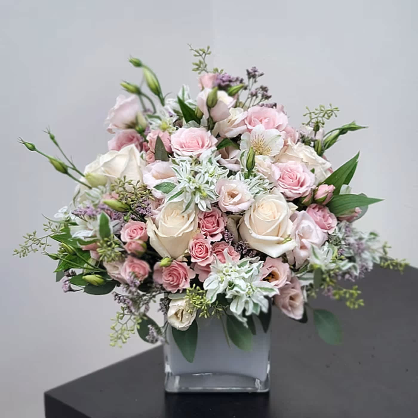 ​Celebrate Easter with our Sweet Cream Bouquet