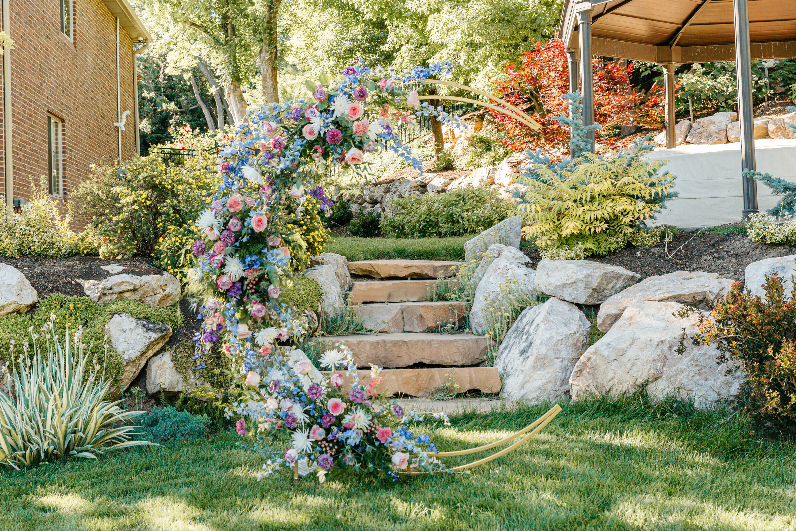 Floral Summit Retreat